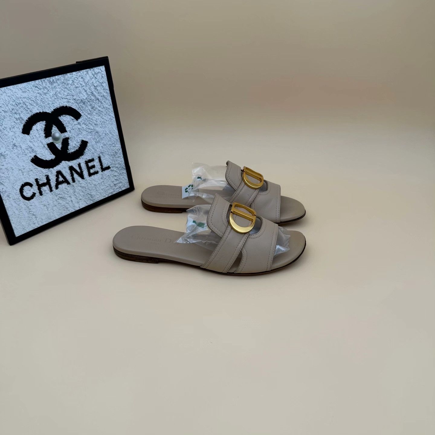 Dior Dior Gold Sandals us_6 Women Size US 6 / IT 36 - 4 Thumbnail