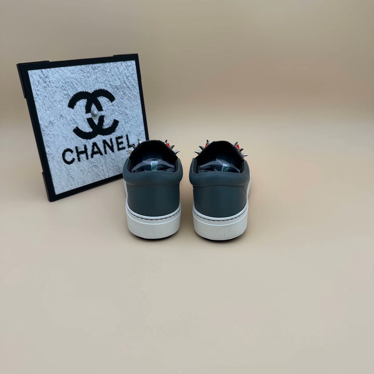 Fendi Fendi Casual Lowtop Sneakers us_6 Women Size US 6 / IT 36 - 3 Thumbnail