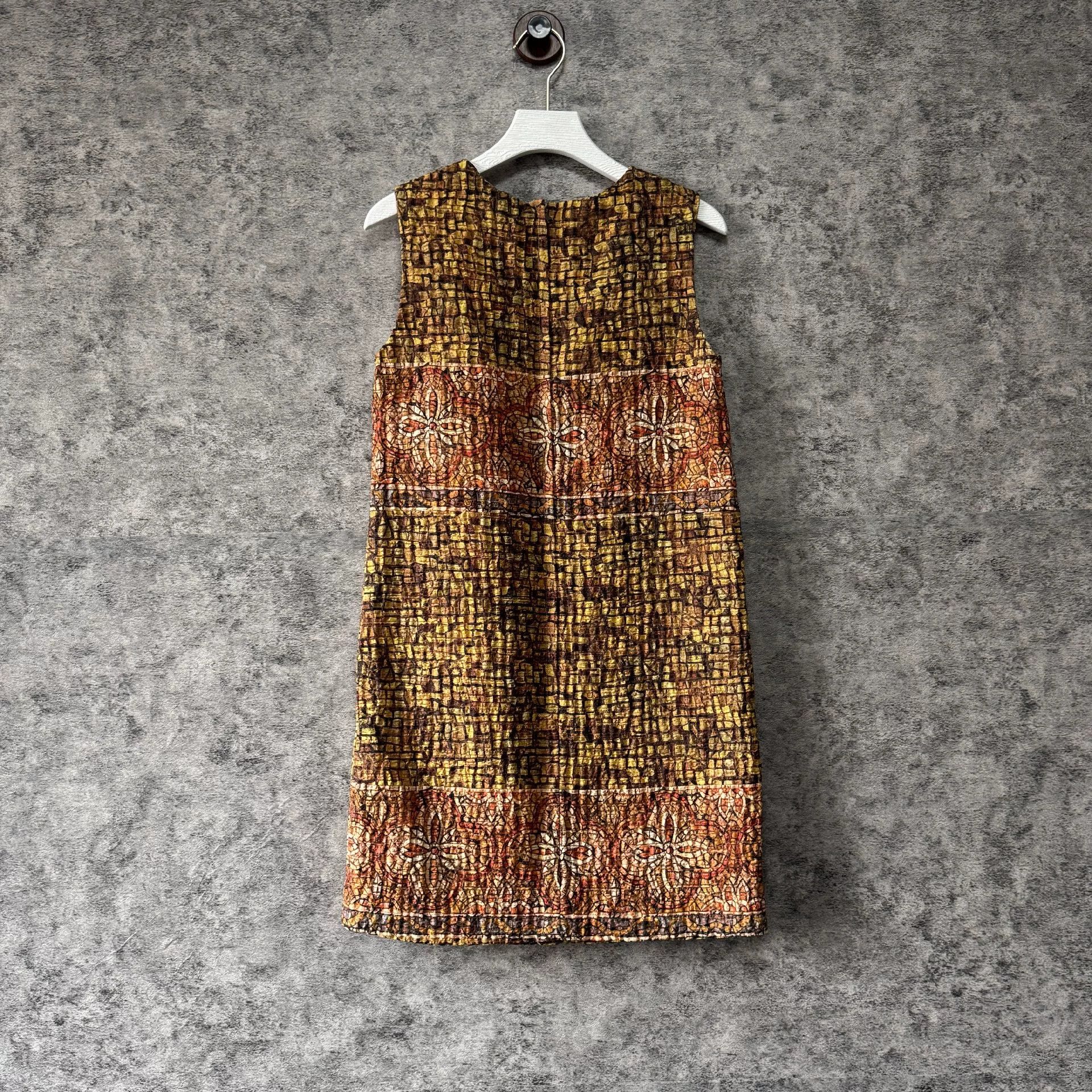 Dolce & Gabbana Dolce & Gabbana Wool Skirt 36 Women Size 36" / US 14 / IT 50 - 2 Thumbnail