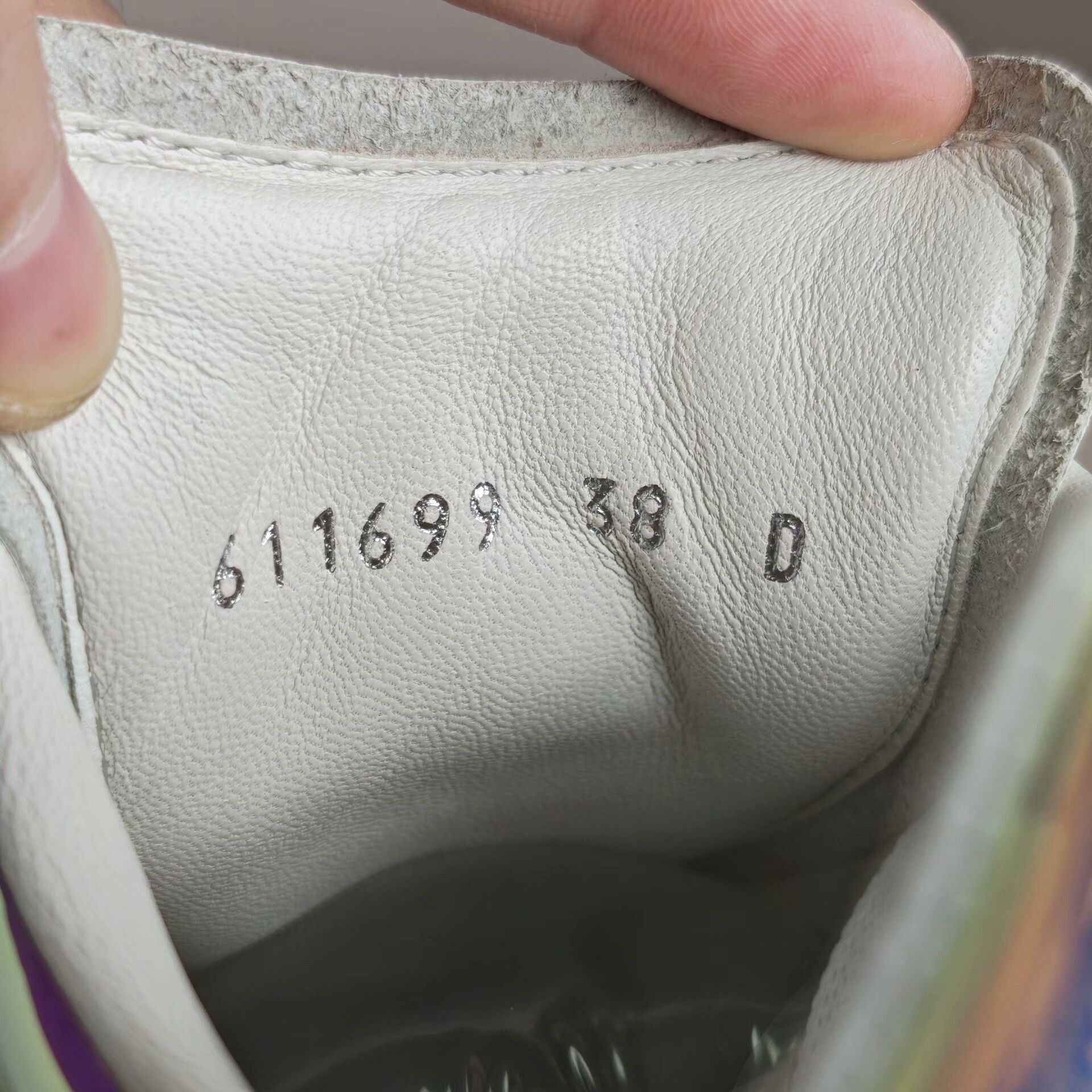 Alexander McQueen Alexander McQueen White Lowtop Sneakers us_8 Women Size US 8 / IT 38 - 6 Thumbnail