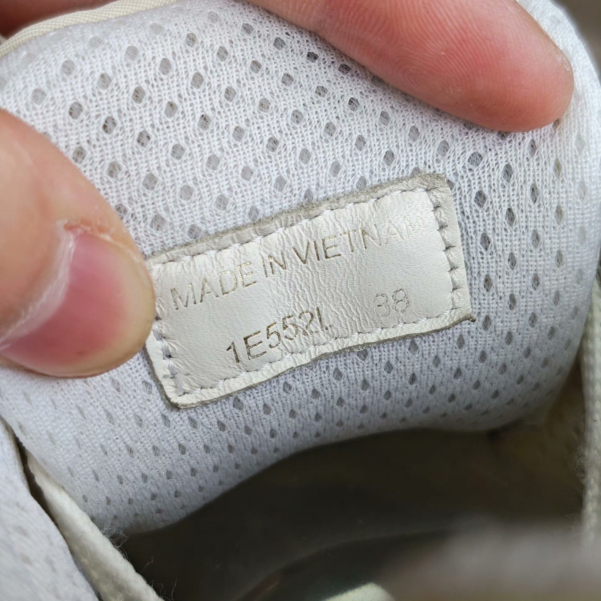 Prada Prada Casual Lowtop Sneakers us_8 Women Size US 8 / IT 38 - 6 Thumbnail
