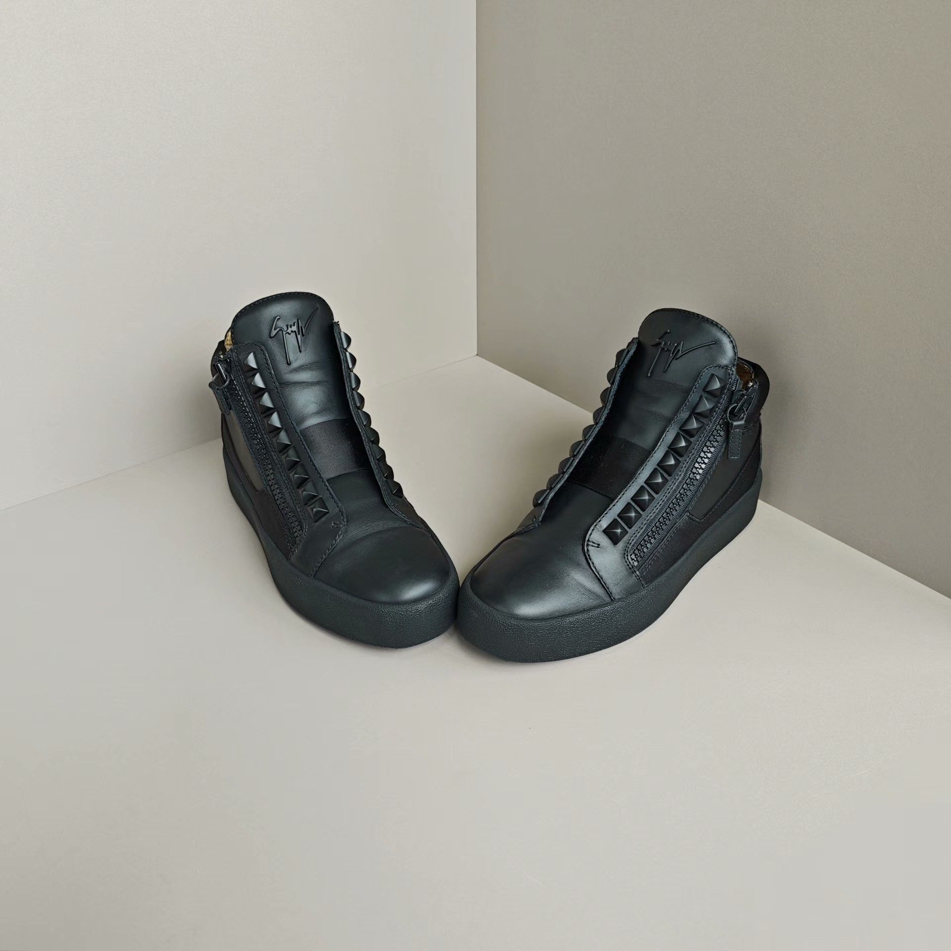Giuseppe Zanotti Giuseppe Zanotti Lowtop Sneakers 10 Men Size US 10 / EU 43 - 2 Thumbnail