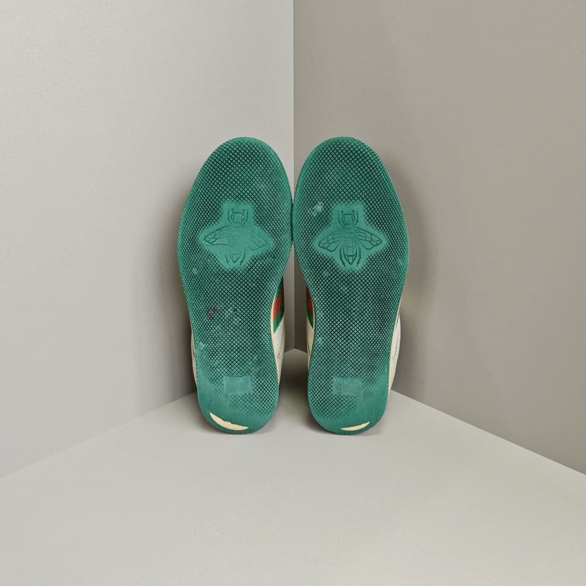 Gucci Gucci Lowtop Sneakers us_6 Women Size US 6 / IT 36 - 5 Thumbnail