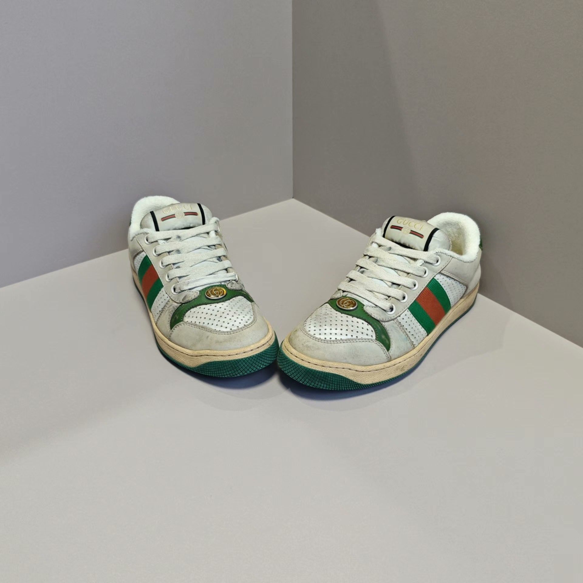 Gucci Gucci Lowtop Sneakers us_6 Women Size US 6 / IT 36 - 2 Thumbnail