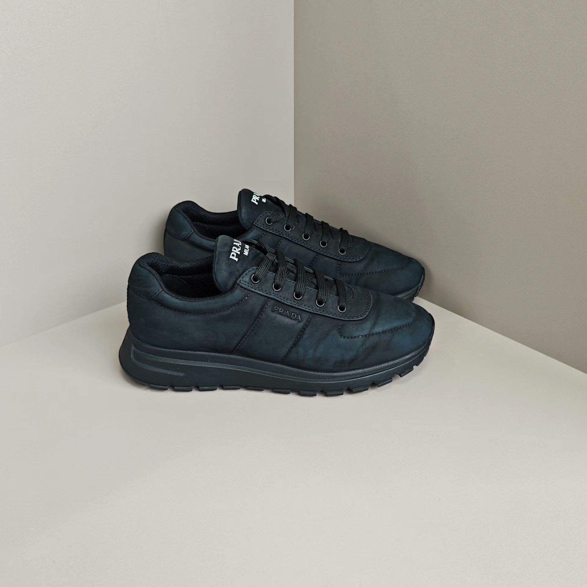 Prada Prada Casual Lowtop Sneakers 9 Men Size US 9 / EU 42 - 4 Thumbnail