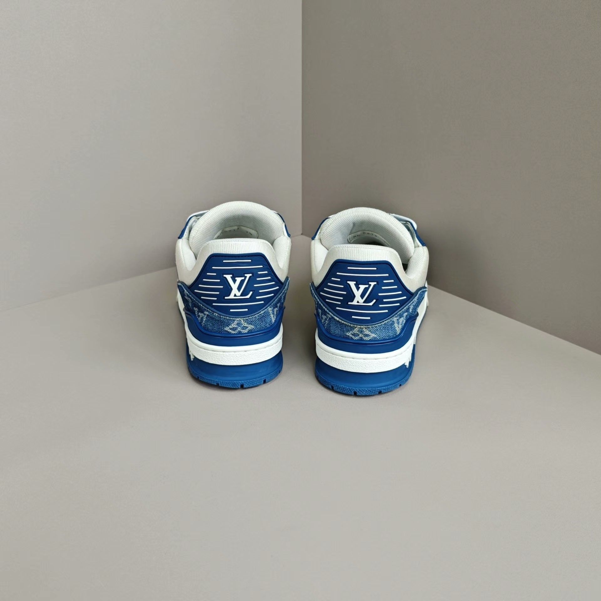 Louis Vuitton Louis Vuitton Training Denim Blue Lowtop Sneakers 8 Men Size US 8 / EU 41 - 3 Thumbnail