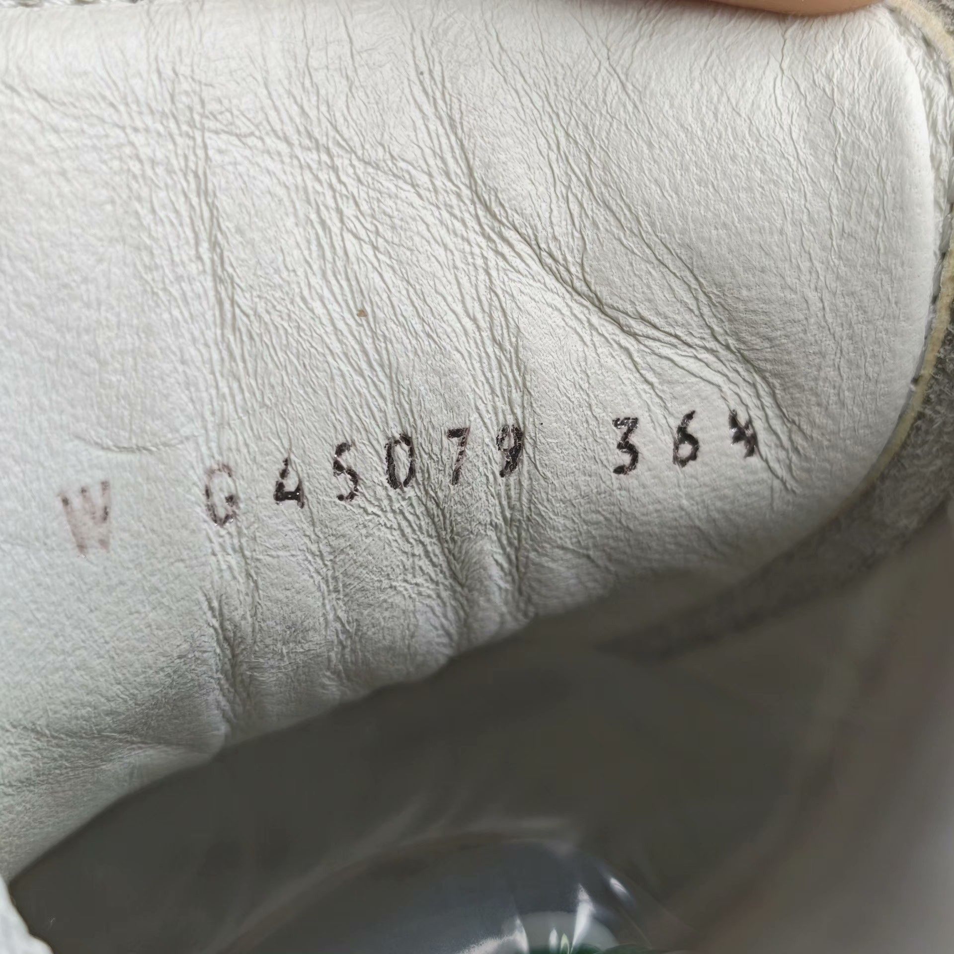 Chanel Chanel Lowtop Sneakers us_6 Women Size US 6 / IT 36 - 6 Thumbnail