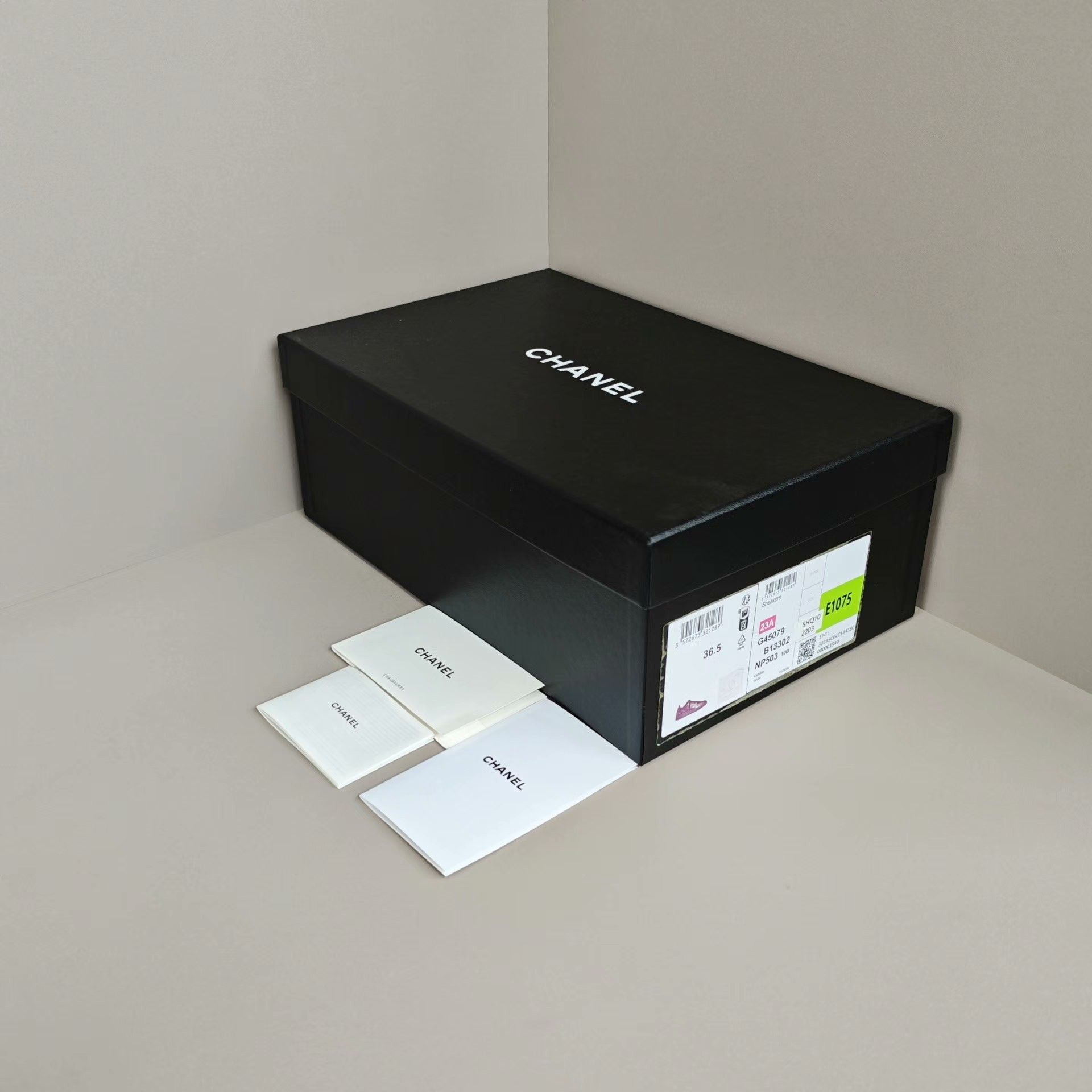 Chanel Chanel Lowtop Sneakers us_6 Women Size US 6 / IT 36 - 7 Thumbnail