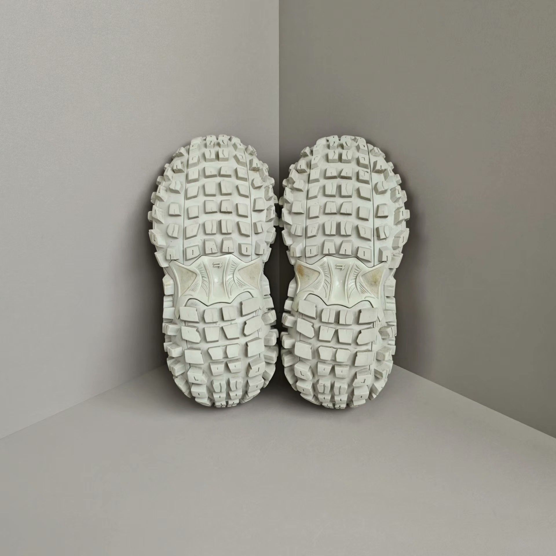 Balenciaga Balenciaga Lowtop Sneakers us_6 Women Size US 6 / IT 36 - 5 Thumbnail