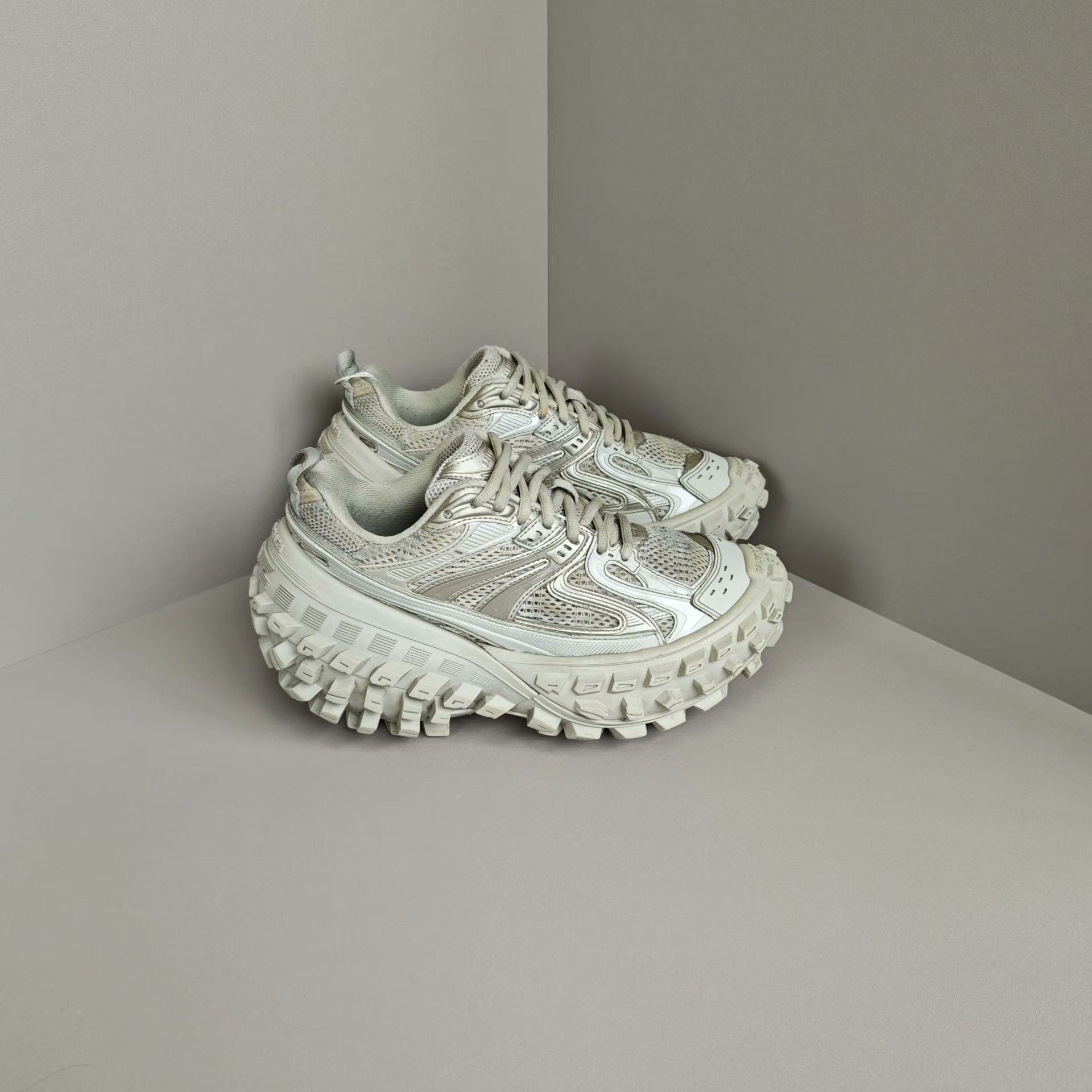 Balenciaga Balenciaga Lowtop Sneakers us_6 Women Size US 6 / IT 36 - 4 Thumbnail