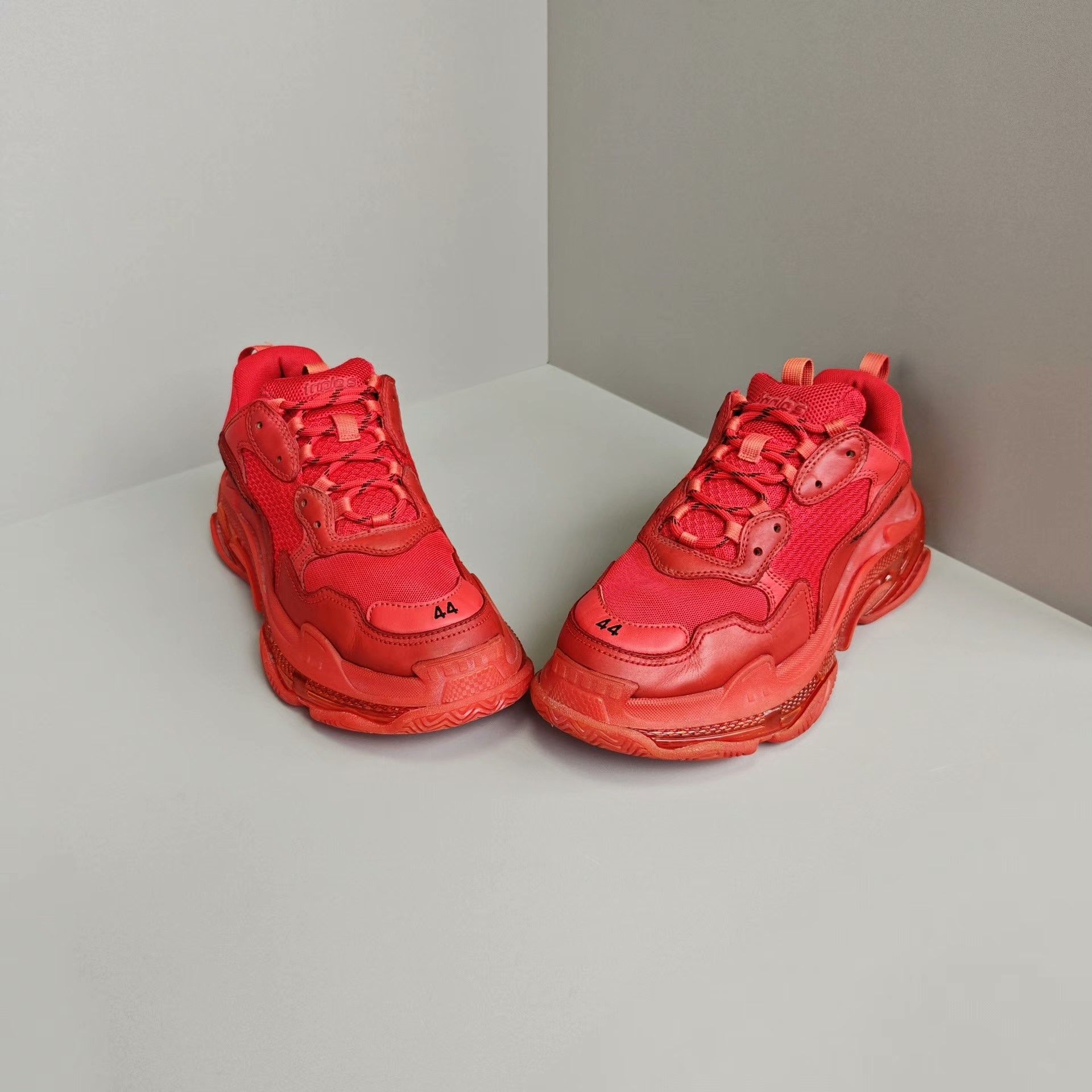 Balenciaga Balenciaga Lowtop Sneakers 11 Men Size US 11 / EU 44 - 2 Thumbnail