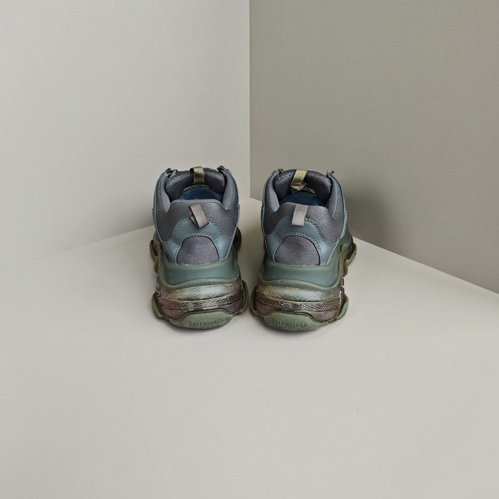 Balenciaga Balenciaga Lowtop Sneakers 11 Men Size US 11 / EU 44 - 3 Thumbnail