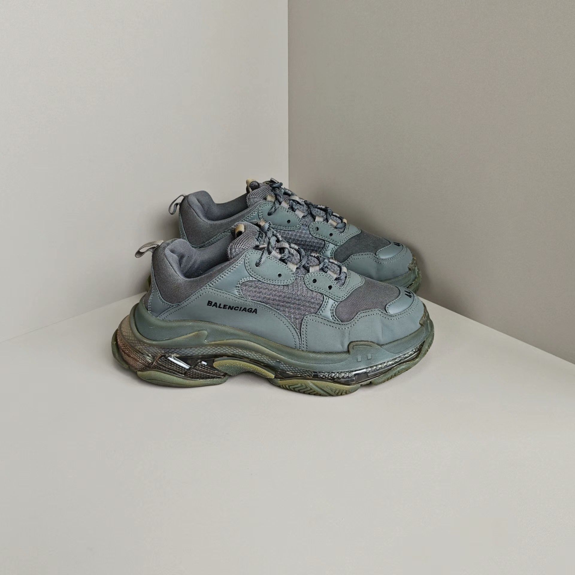Balenciaga Balenciaga Lowtop Sneakers 11 Men Size US 11 / EU 44 - 4 Thumbnail