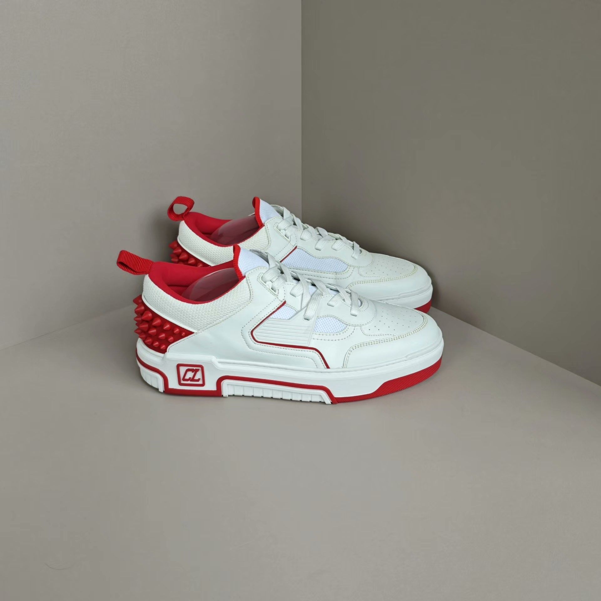Christian Louboutin Christian Louboutin Red Lowtop Sneakers 10 Men Size US 10 / EU 43 - 4 Thumbnail