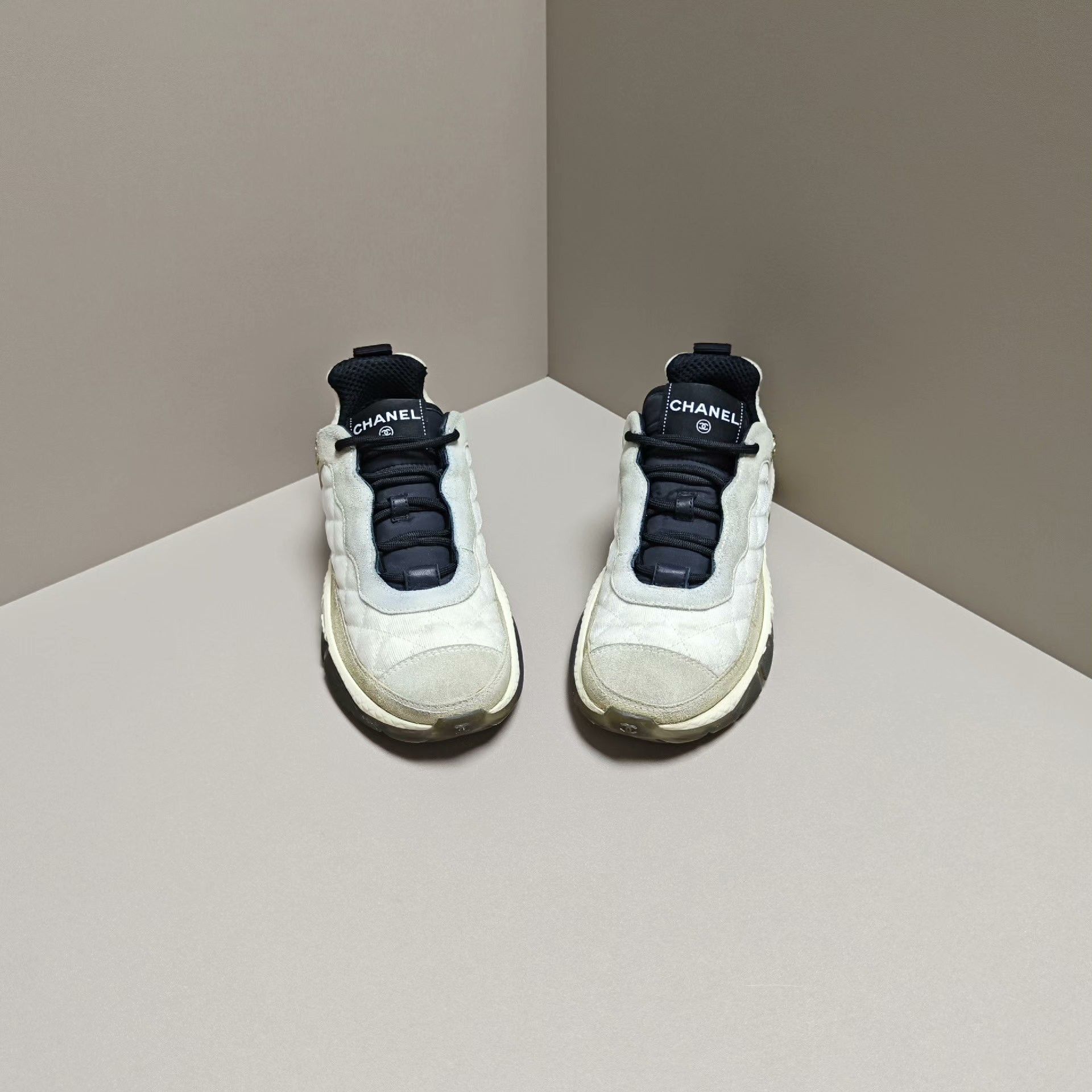 Chanel Chanel Casual Multi Lowtop Sneakers us_6 Women Size US 6 / IT 36 - 2 Thumbnail