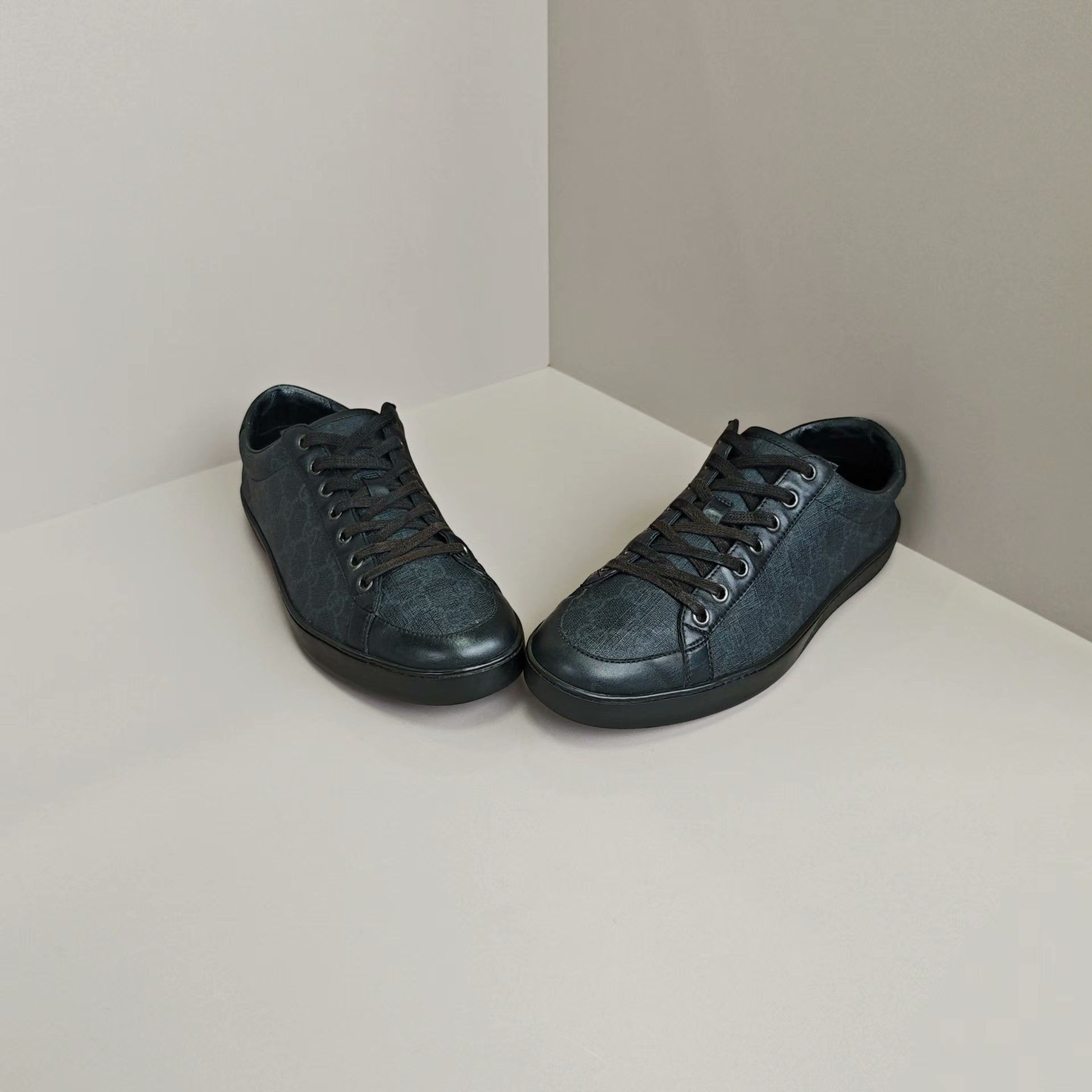Gucci Gucci Lowtop Sneakers 7 Men Size US 7 / EU 40 - 2 Thumbnail