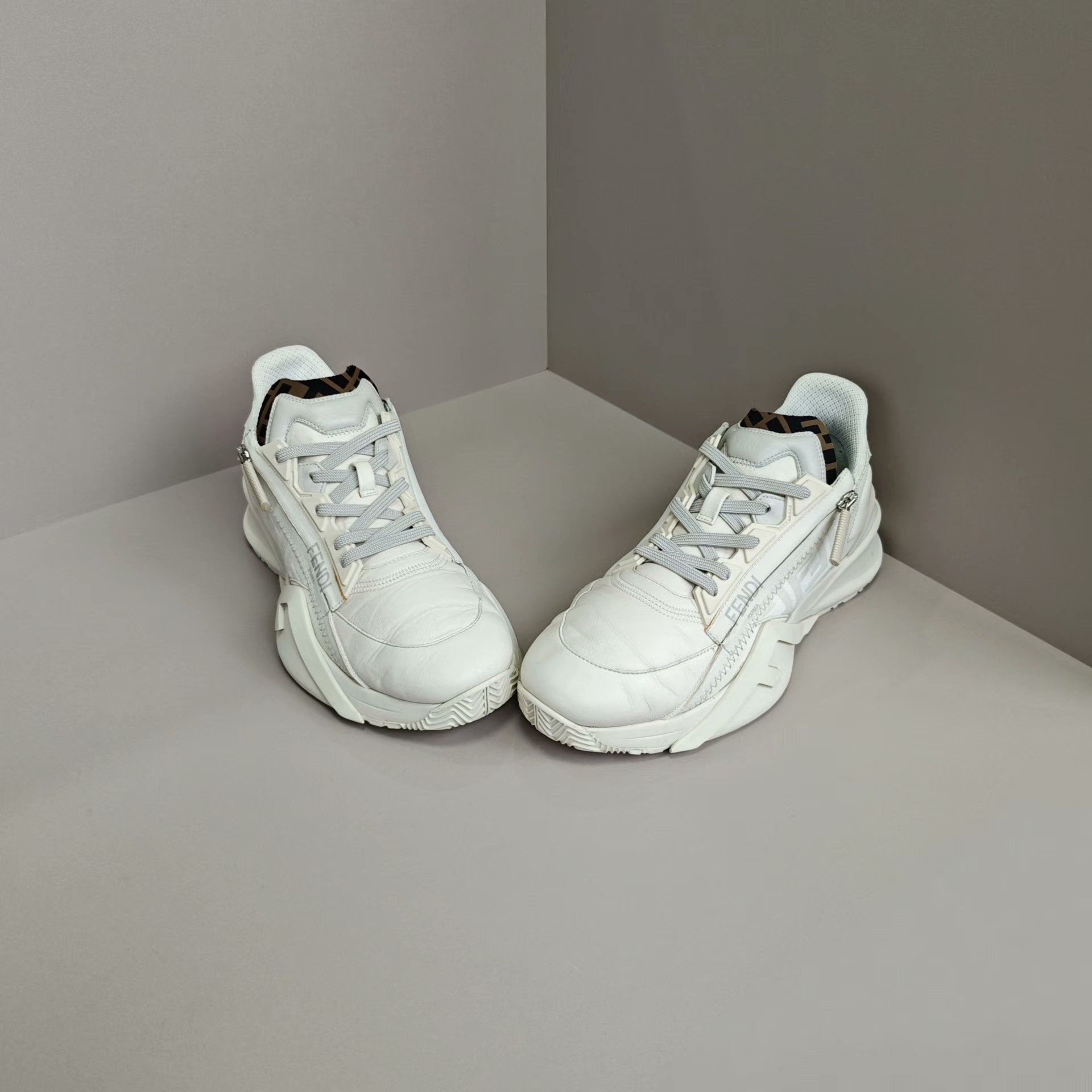 Fendi Fendi Casual Lowtop Sneakers 9 Men Size US 9 / EU 42 - 2 Thumbnail