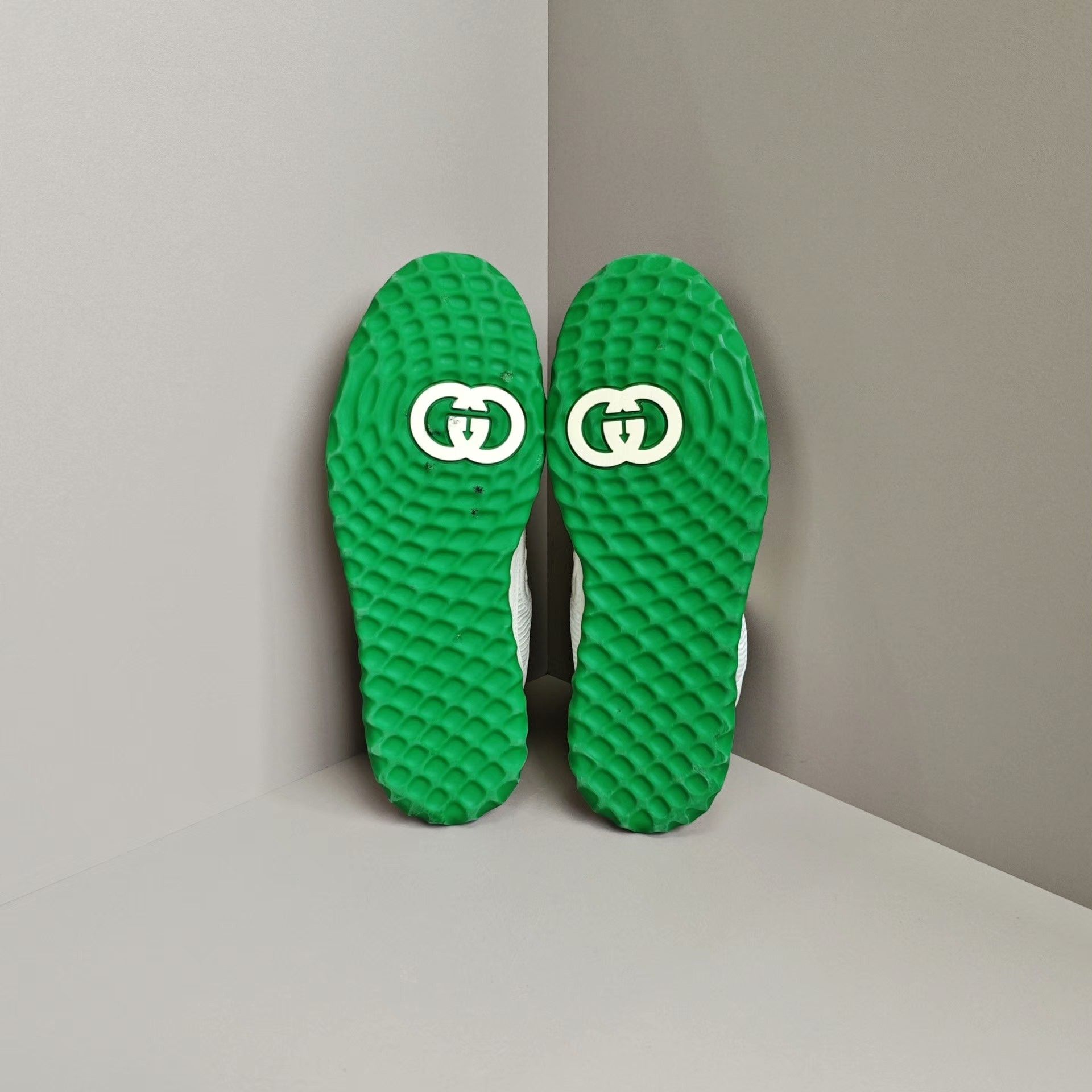 Gucci Gucci Lowtop Sneakers 7 Men Size US 7 / EU 40 - 5 Thumbnail