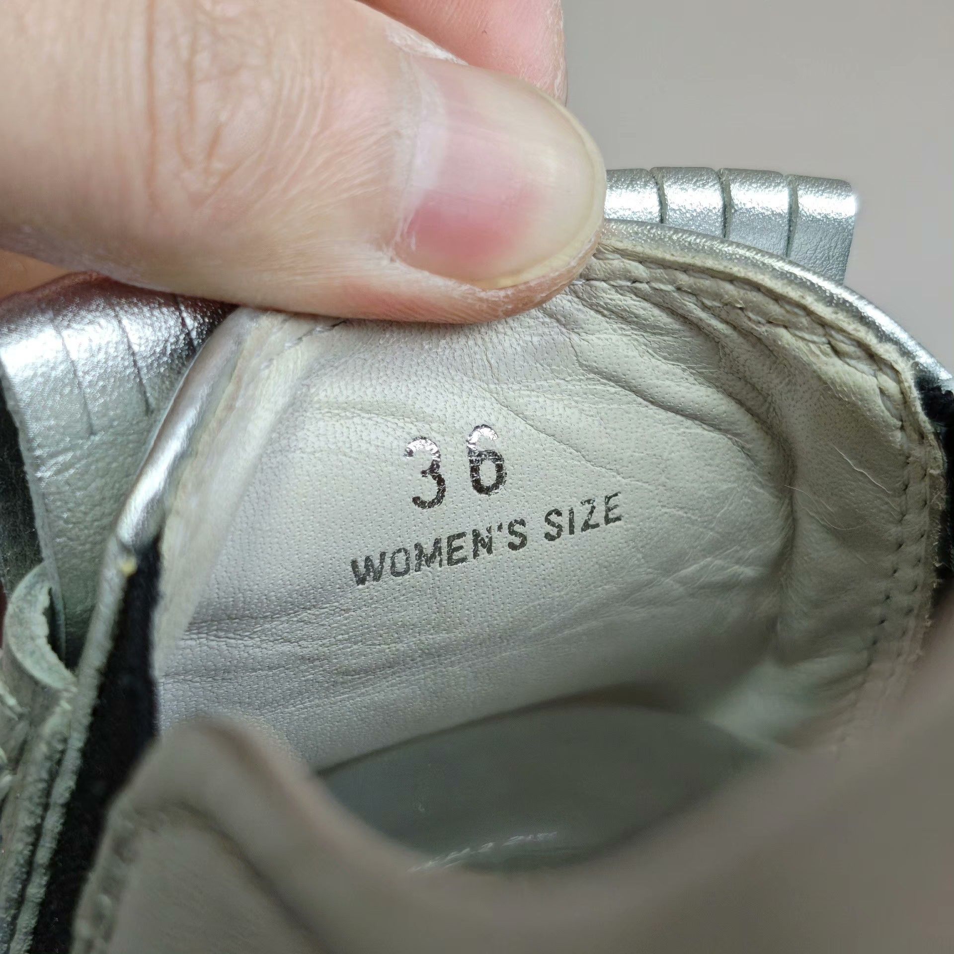 Tod's Tod's Casual Lowtop Sneakers us_6 Women Size US 6 / IT 36 - 6 Thumbnail