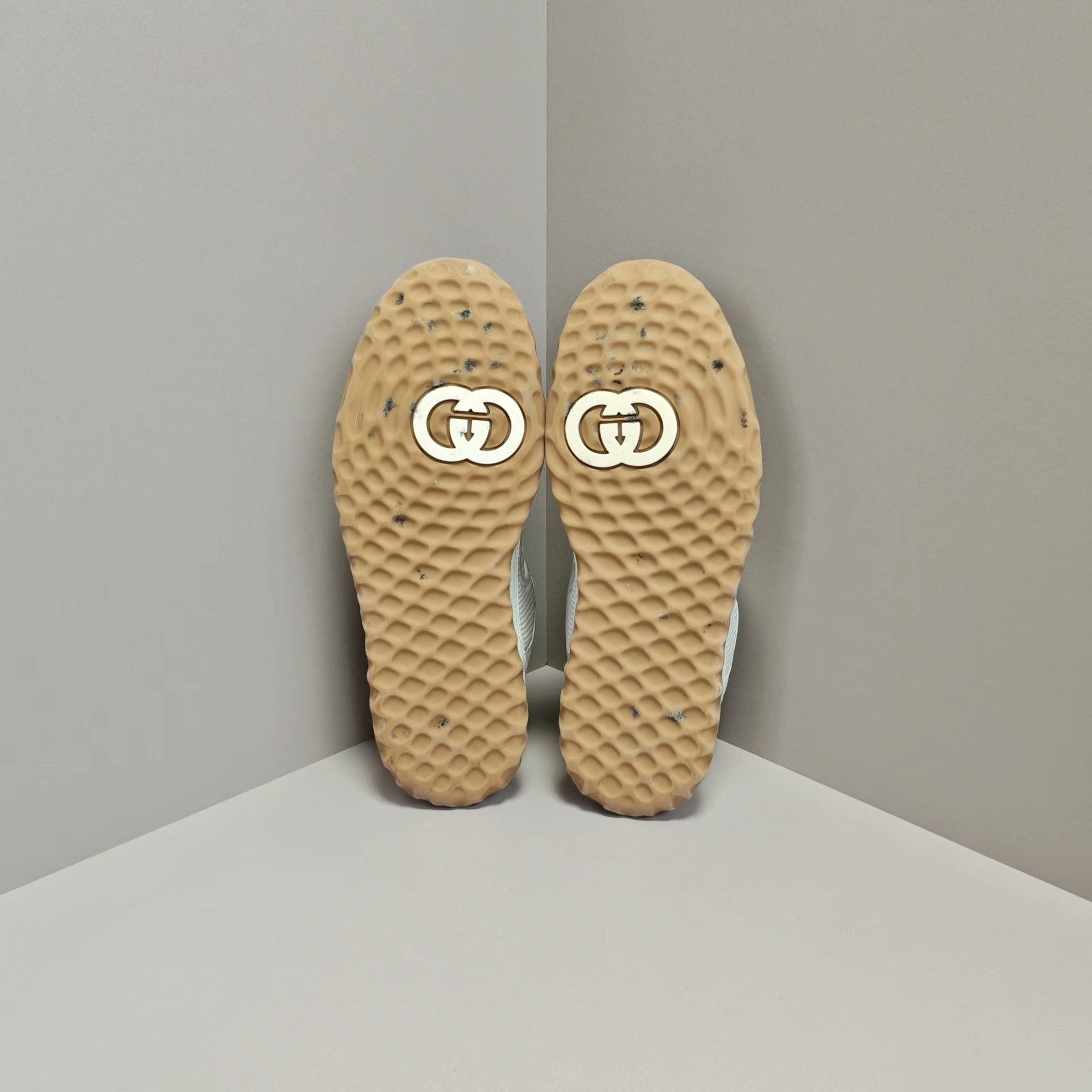 Gucci Gucci Lowtop Sneakers 7 Men Size US 7 / EU 40 - 5 Thumbnail
