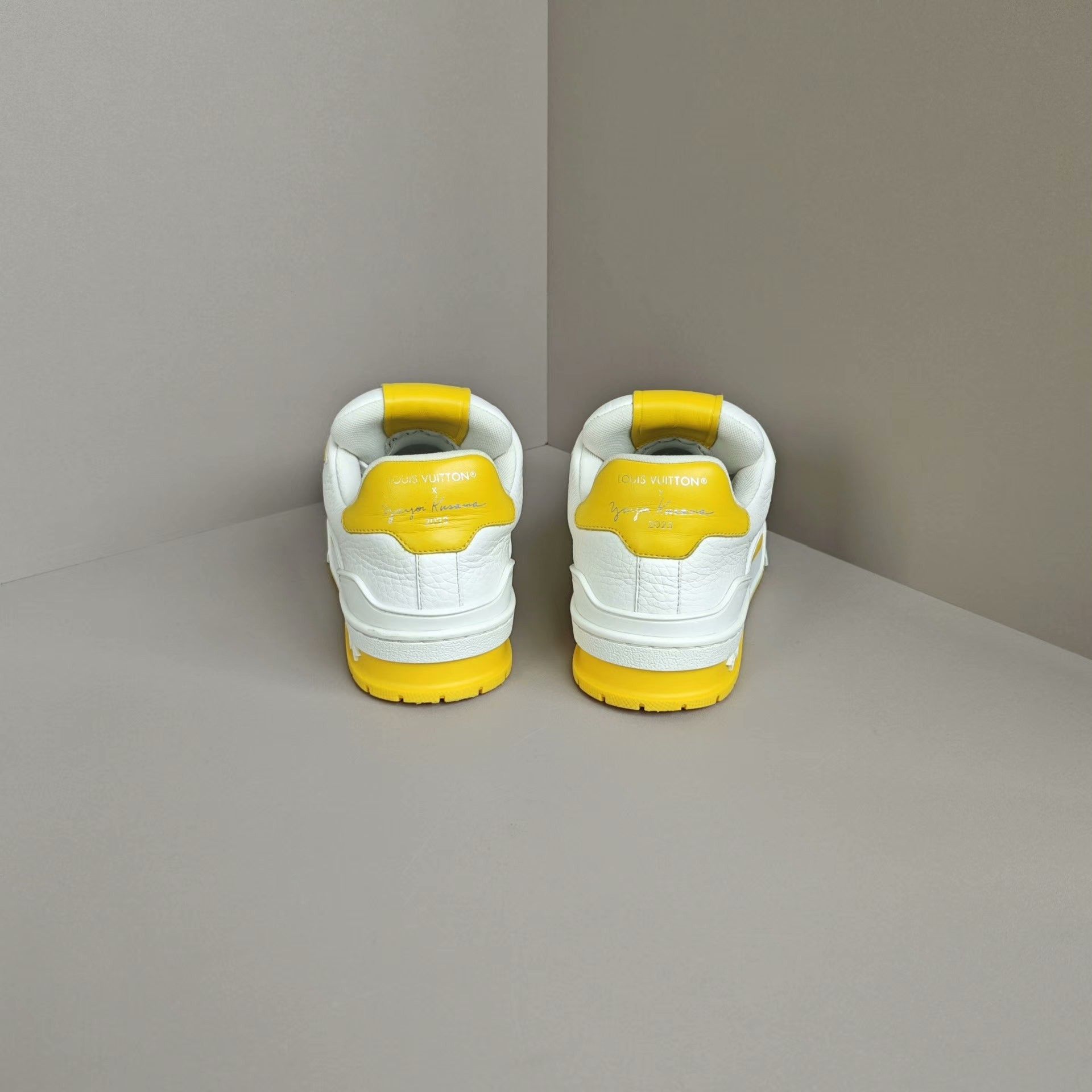 Louis Vuitton Louis Vuitton Training Yellow Lowtop Sneakers us_7 Women Size US 7 / IT 37 - 3 Thumbnail
