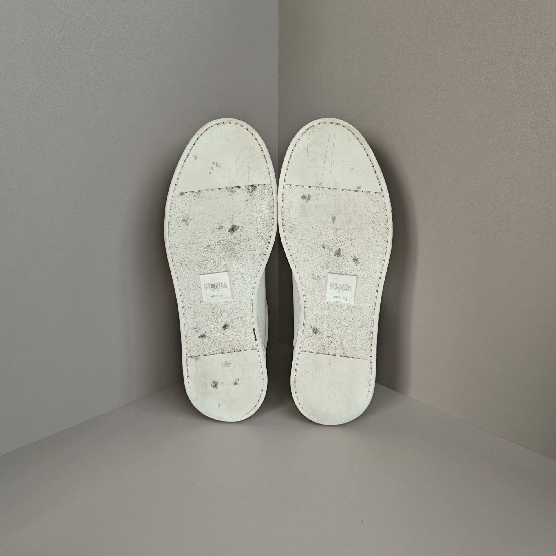 Fendi Fendi Lowtop Sneakers 8 Men Size US 8 / EU 41 - 5 Thumbnail