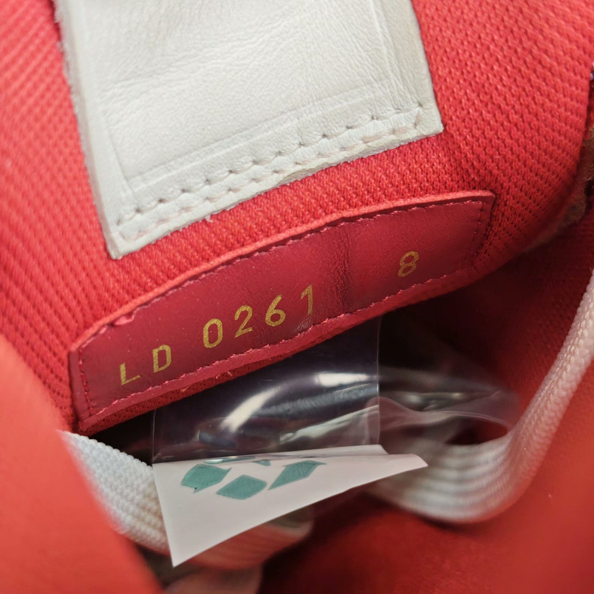 Louis Vuitton Louis Vuitton Training Red Lowtop Sneakers 9 Men Size US 9 / EU 42 - 6 Thumbnail