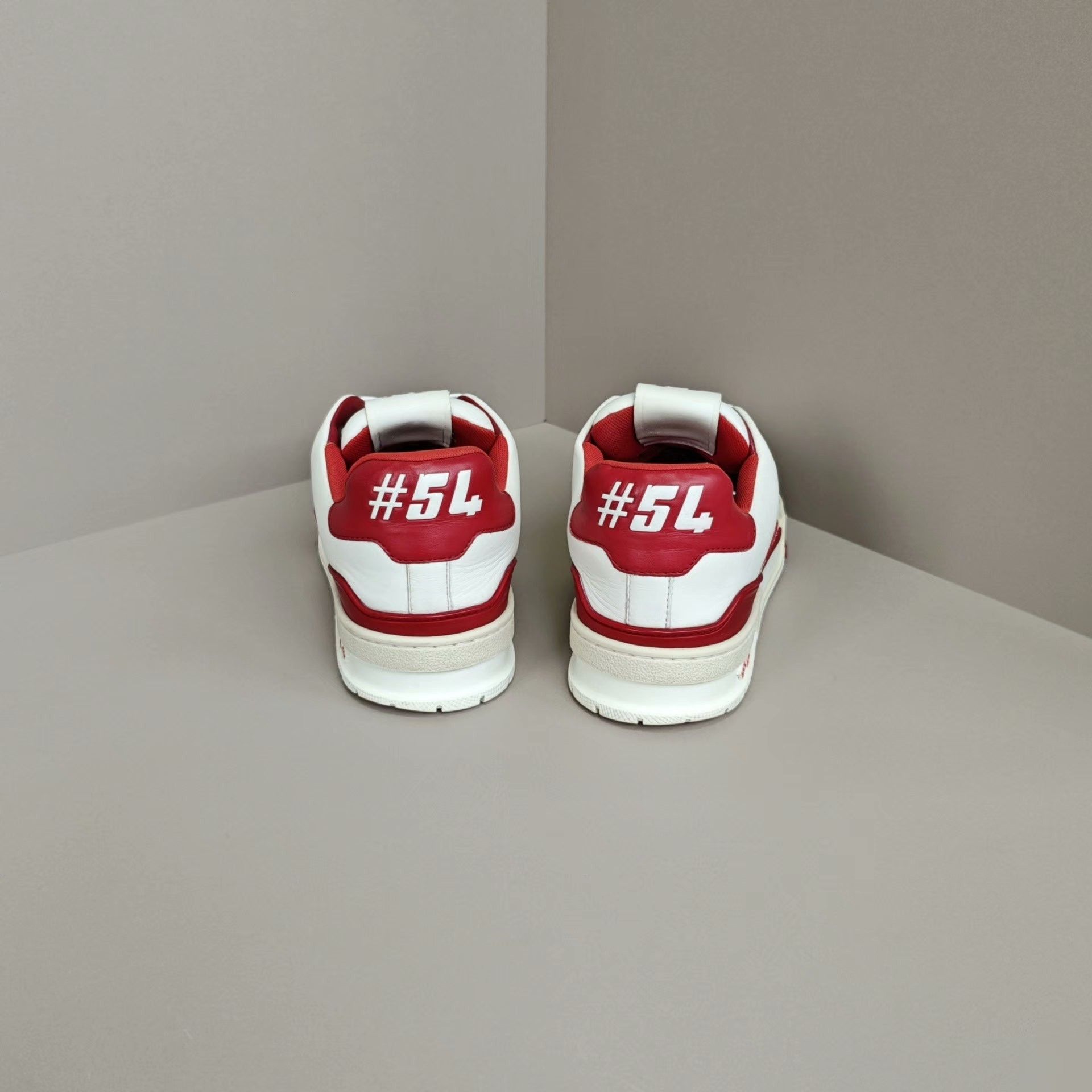 Louis Vuitton Louis Vuitton Training Red Lowtop Sneakers 9 Men Size US 9 / EU 42 - 3 Thumbnail