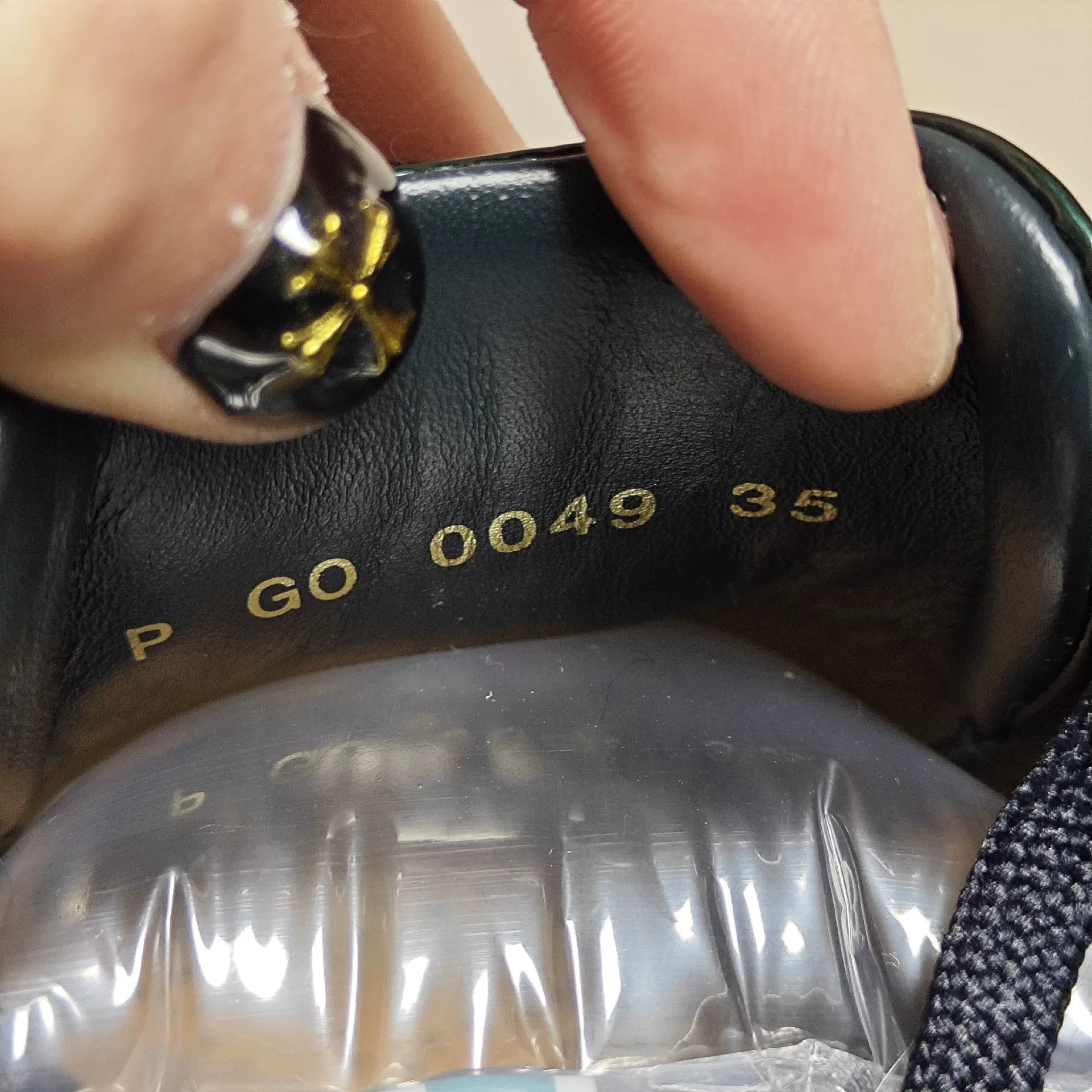 Louis Vuitton Louis Vuitton Casual Lowtop Sneakers us_5 Women Size US 5 / IT 35 - 6 Thumbnail