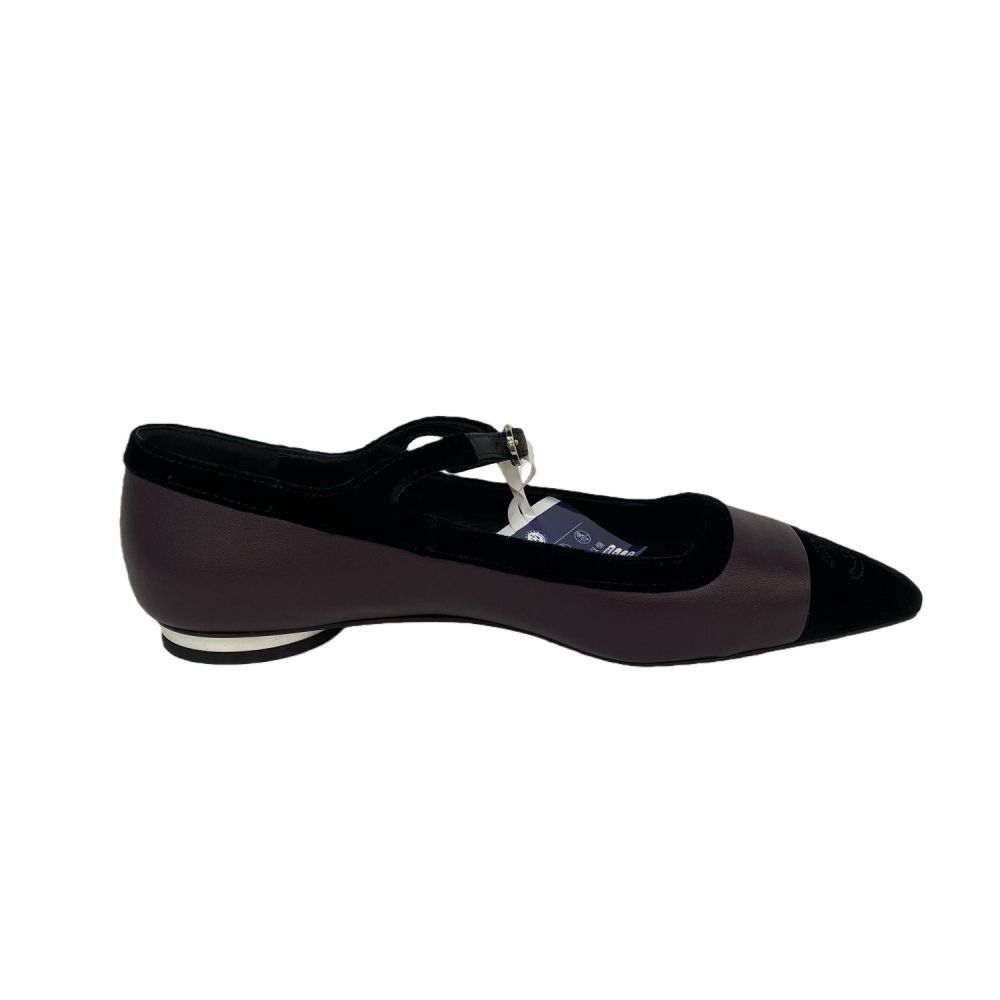 Chanel Chanel Black Pointed-Toe Women's Shoes Size US 5 / IT 35 - 7 Thumbnail