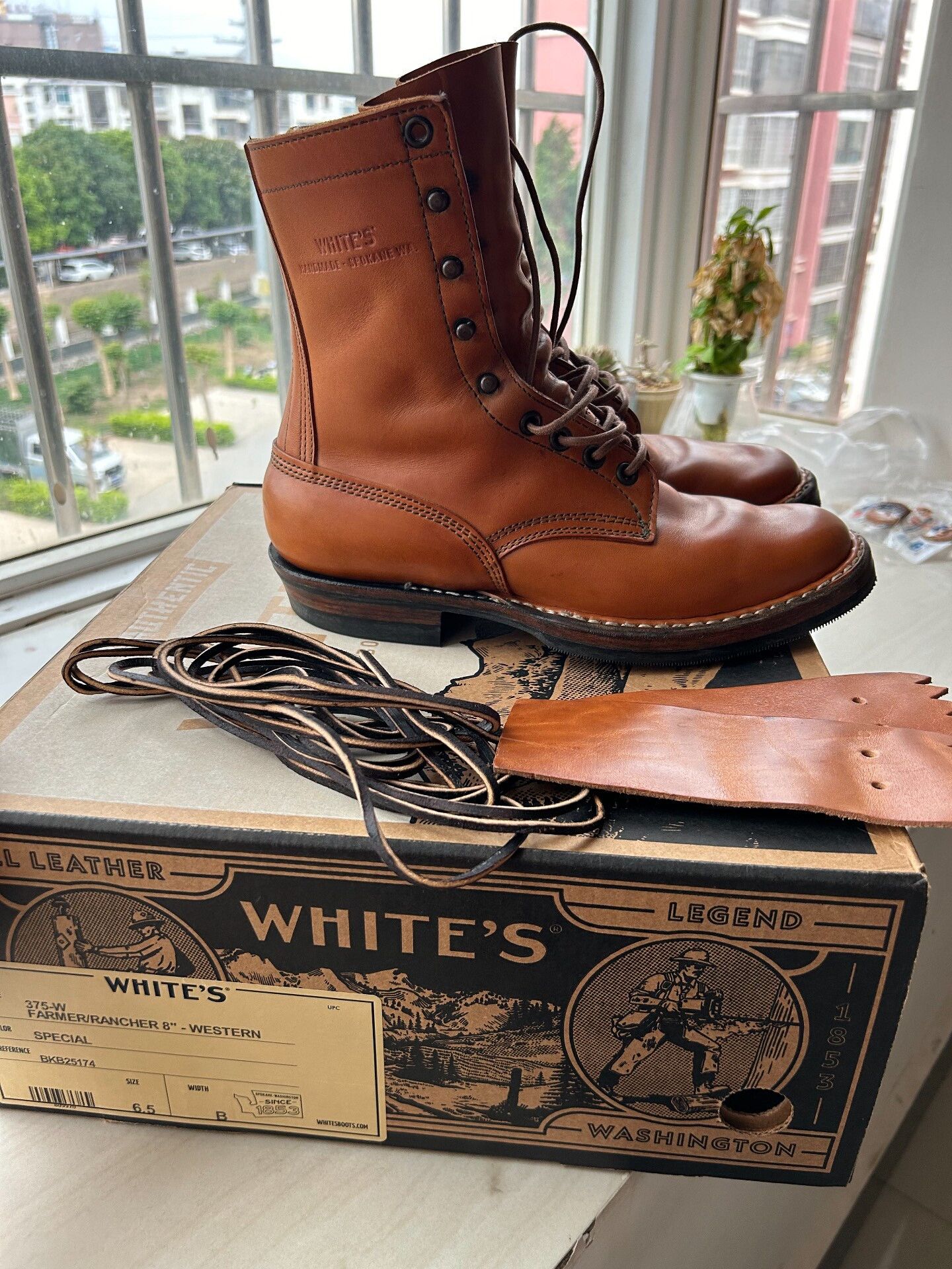 White's Boots White's Limited Edition Leather Boots Size US 6.5 / EU 39-40 - 4 Thumbnail