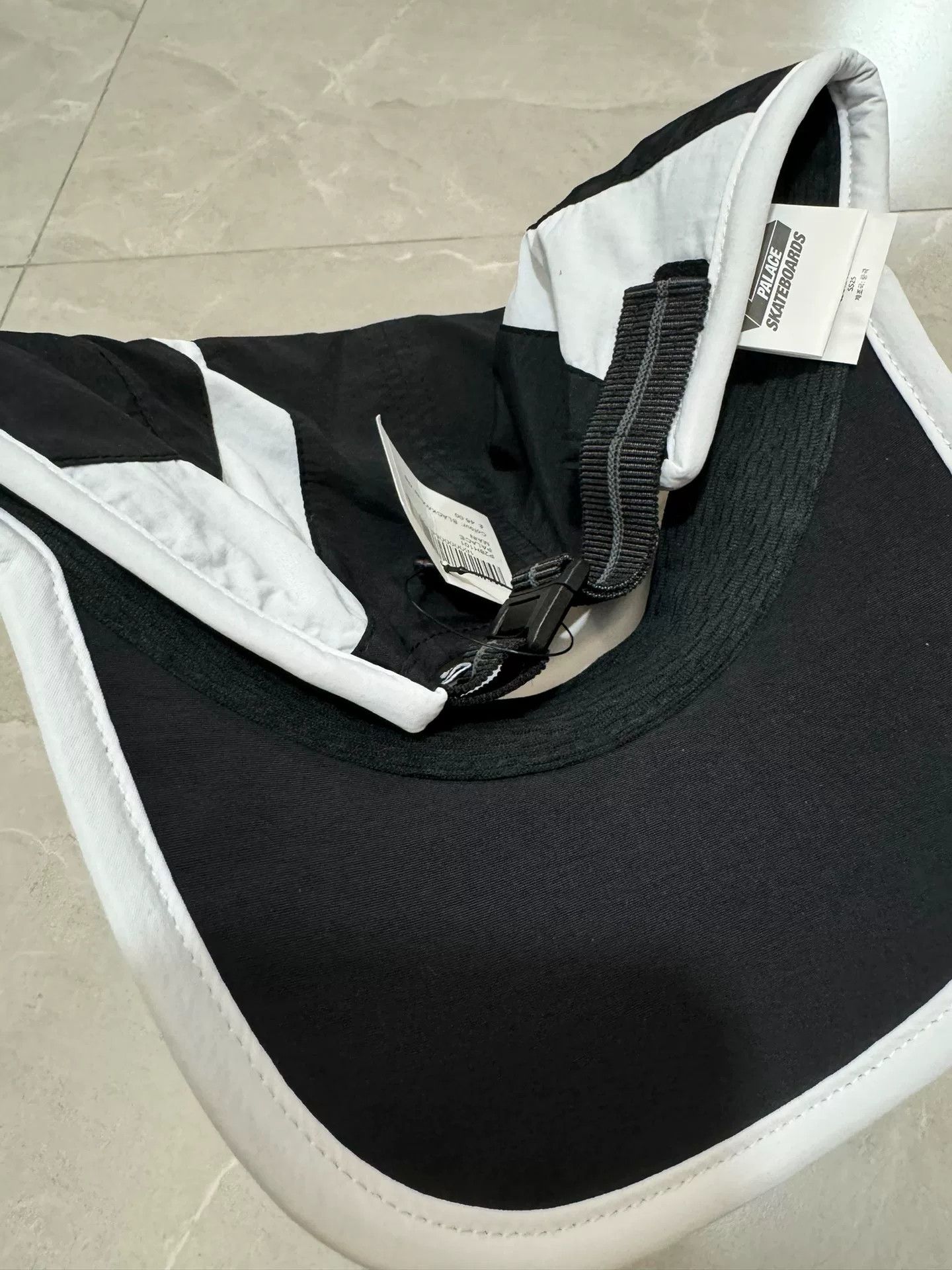 Palace Palace TRI STRIKE SHELL RUNNER BLACK Hat Size ONE SIZE - 5 Thumbnail