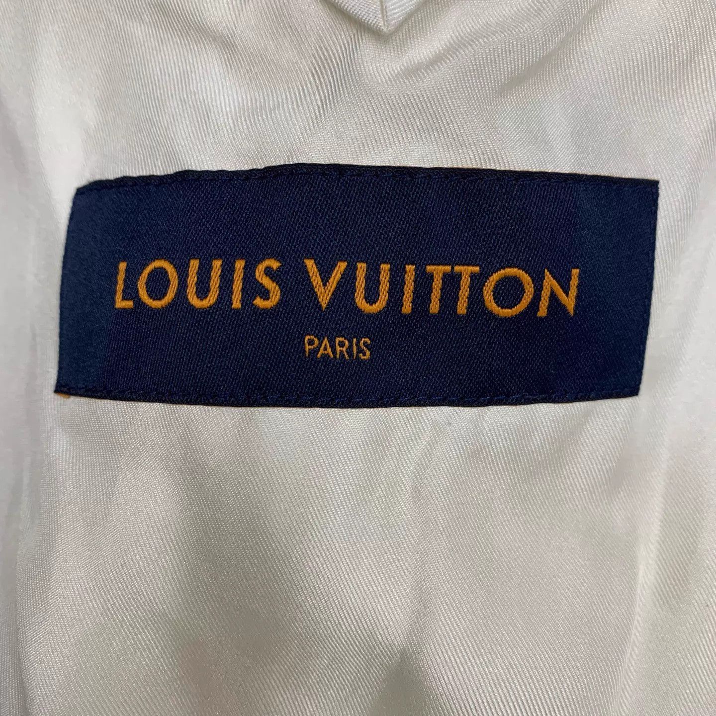 Louis Vuitton White Blazer with Decorative Button Detail Size US M / EU 48-50 / 2 - 6 Thumbnail