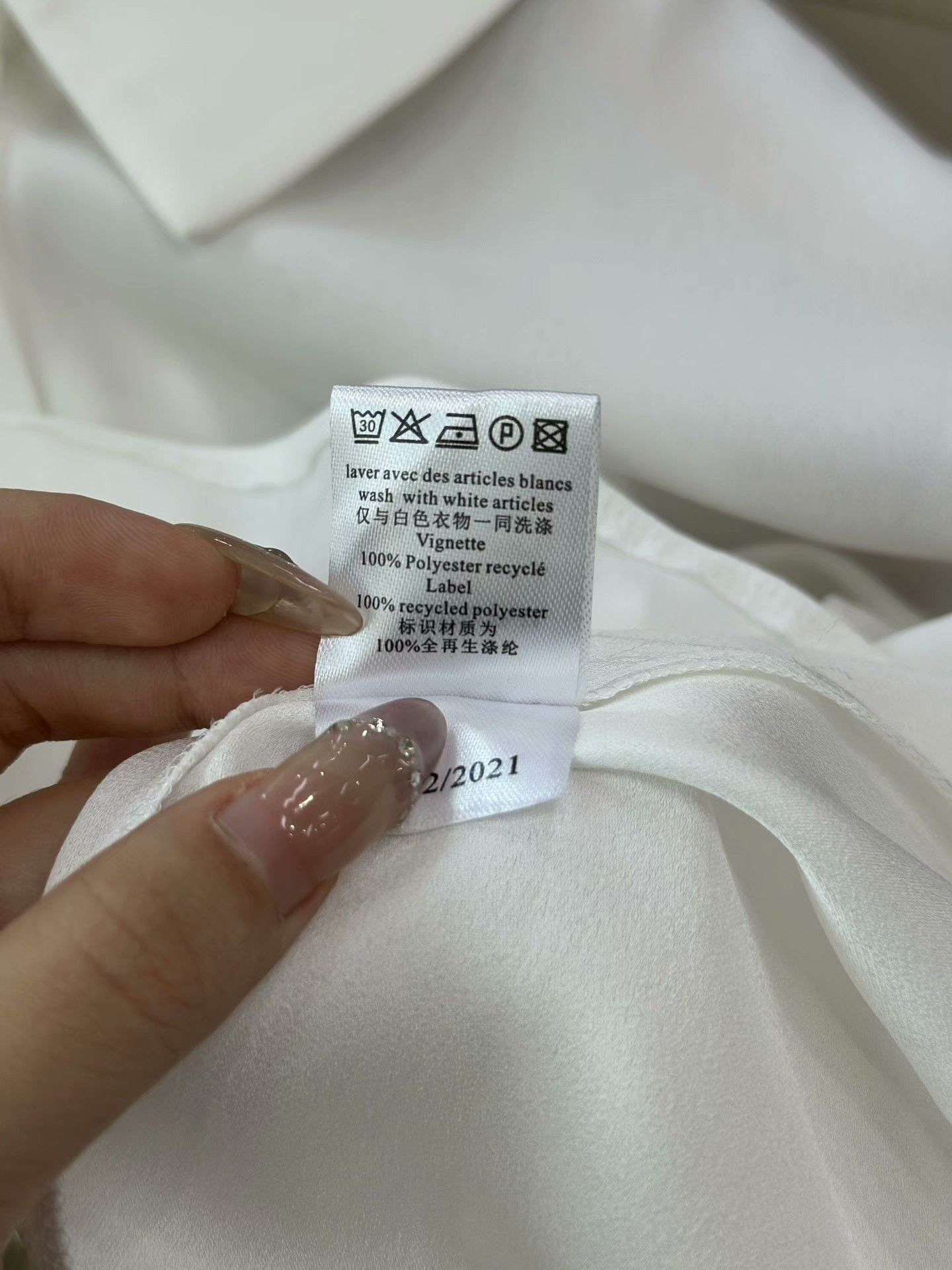 Louis Vuitton LV White Casual Shirt (No Tags) Size M / US 6-8 / IT 42-44 - 8 Thumbnail