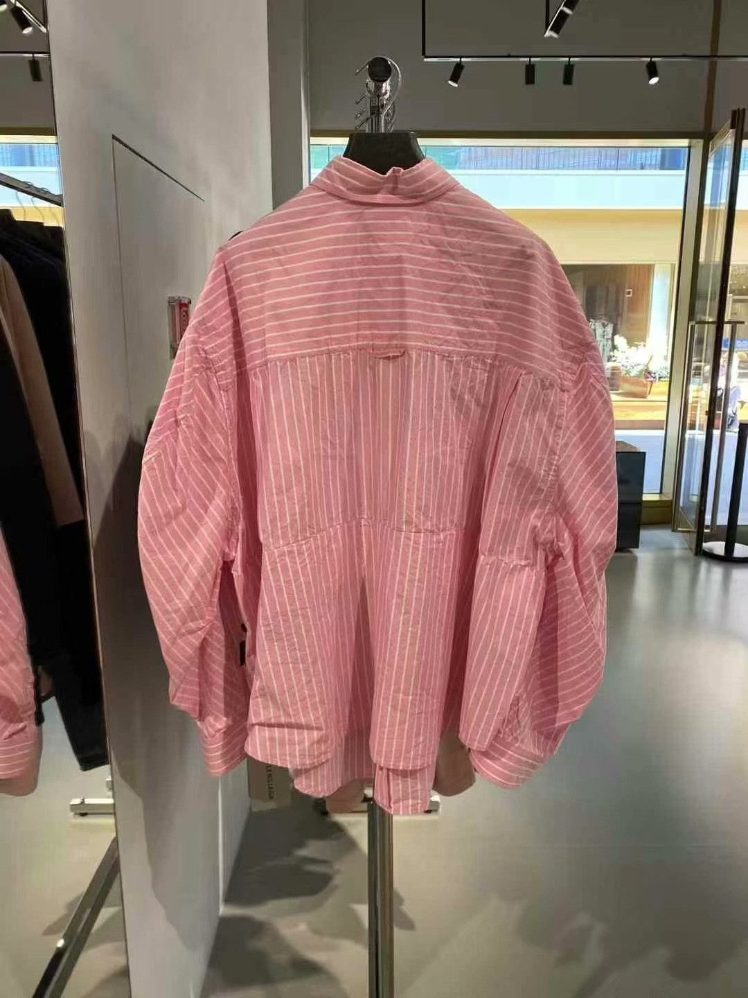 Balenciaga Balenciaga Women's Oversized Pink Striped Shirt Size M / US 6-8 / IT 42-44 - 4 Thumbnail