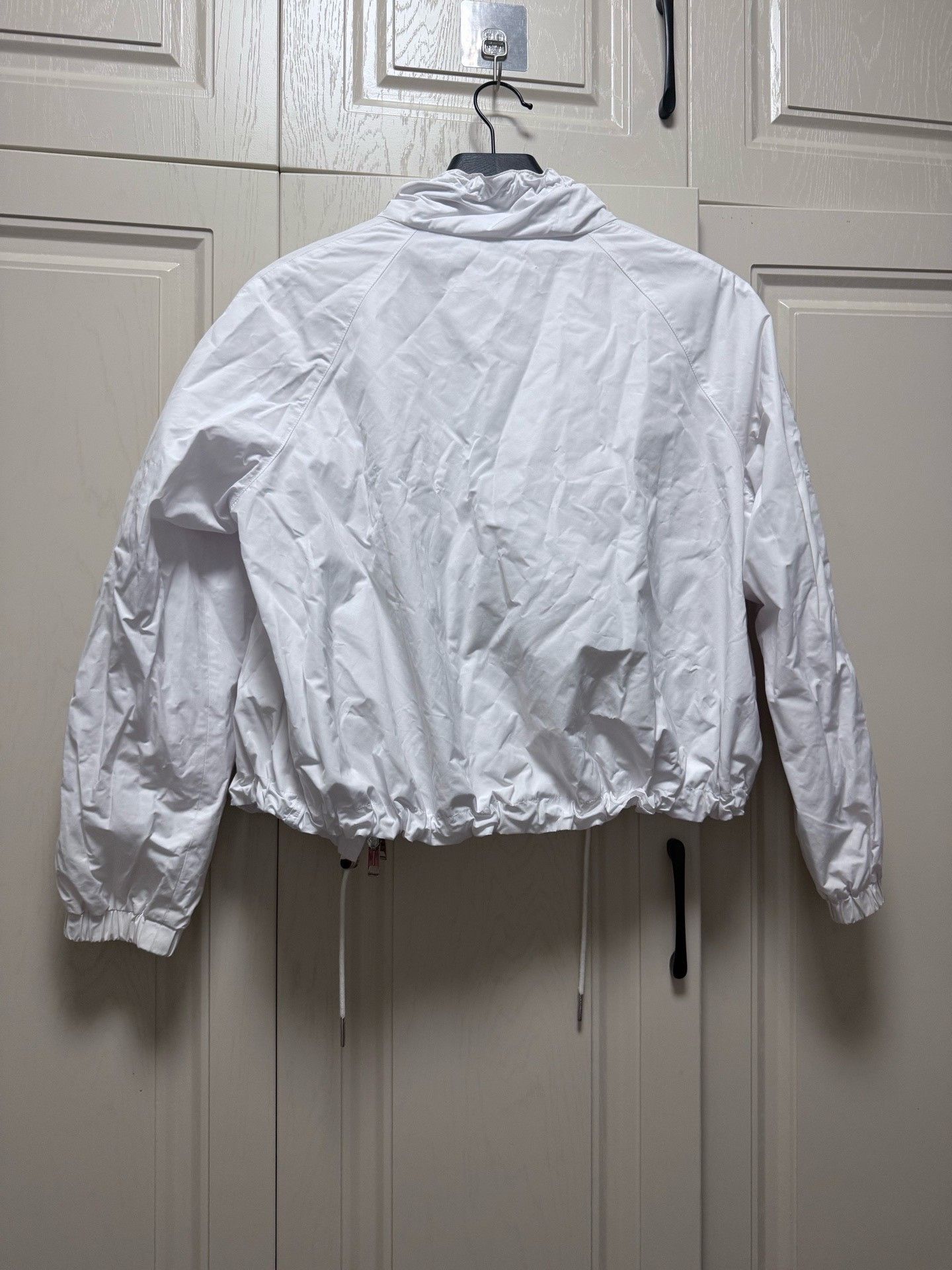 Burberry Burberry White Short Coat UK6 Size M / US 6-8 / IT 42-44 - 2 Thumbnail