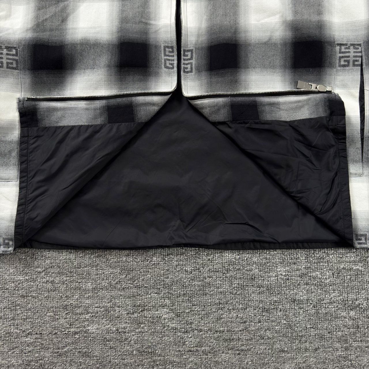 Givenchy Givenchy Plaid Print Hoodie Jacket Size M / US 6-8 / IT 42-44 - 7 Thumbnail