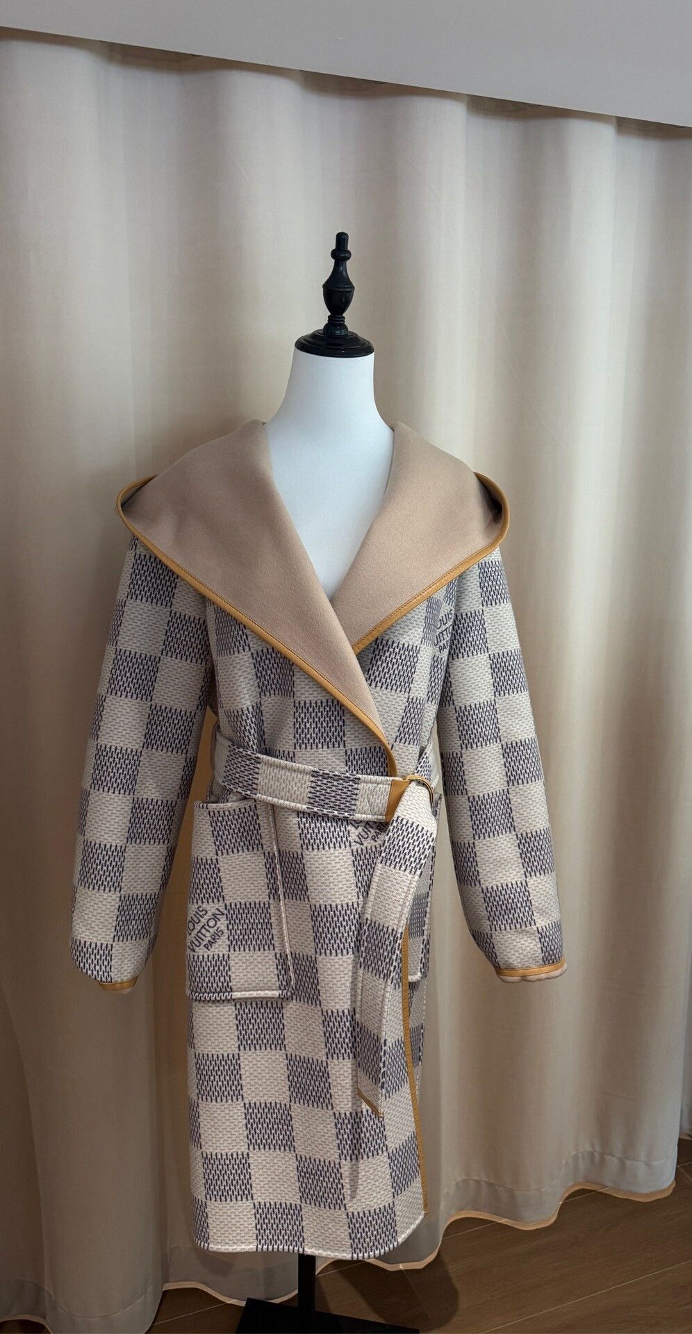 Louis Vuitton LV Damier Reversible Wool Coat Size M / US 6-8 / IT 42-44 - 3 Thumbnail