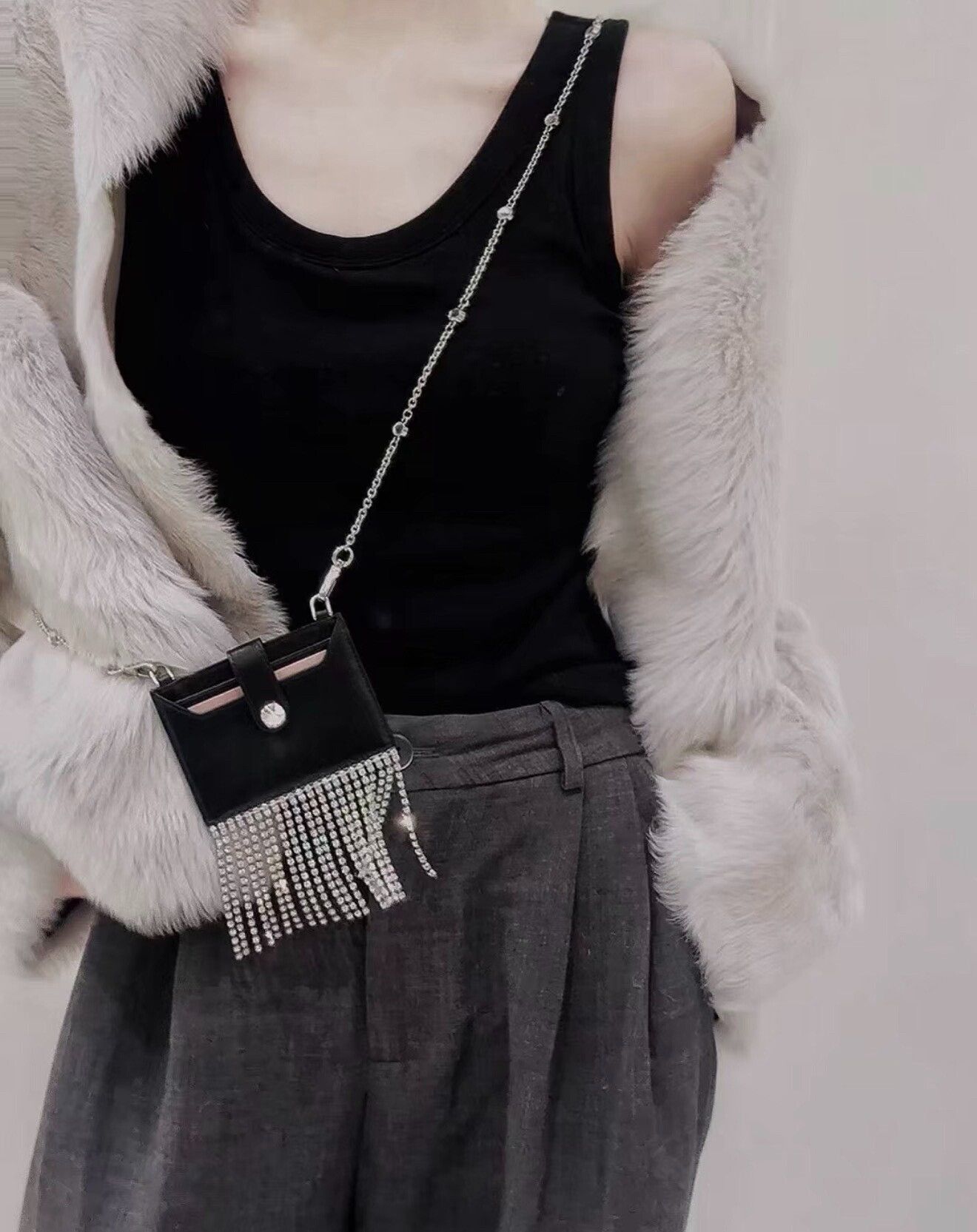 Miu Miu Miumiu Crystal Tassel Chain Crossbody Card Case Size ONE SIZE - 6 Thumbnail