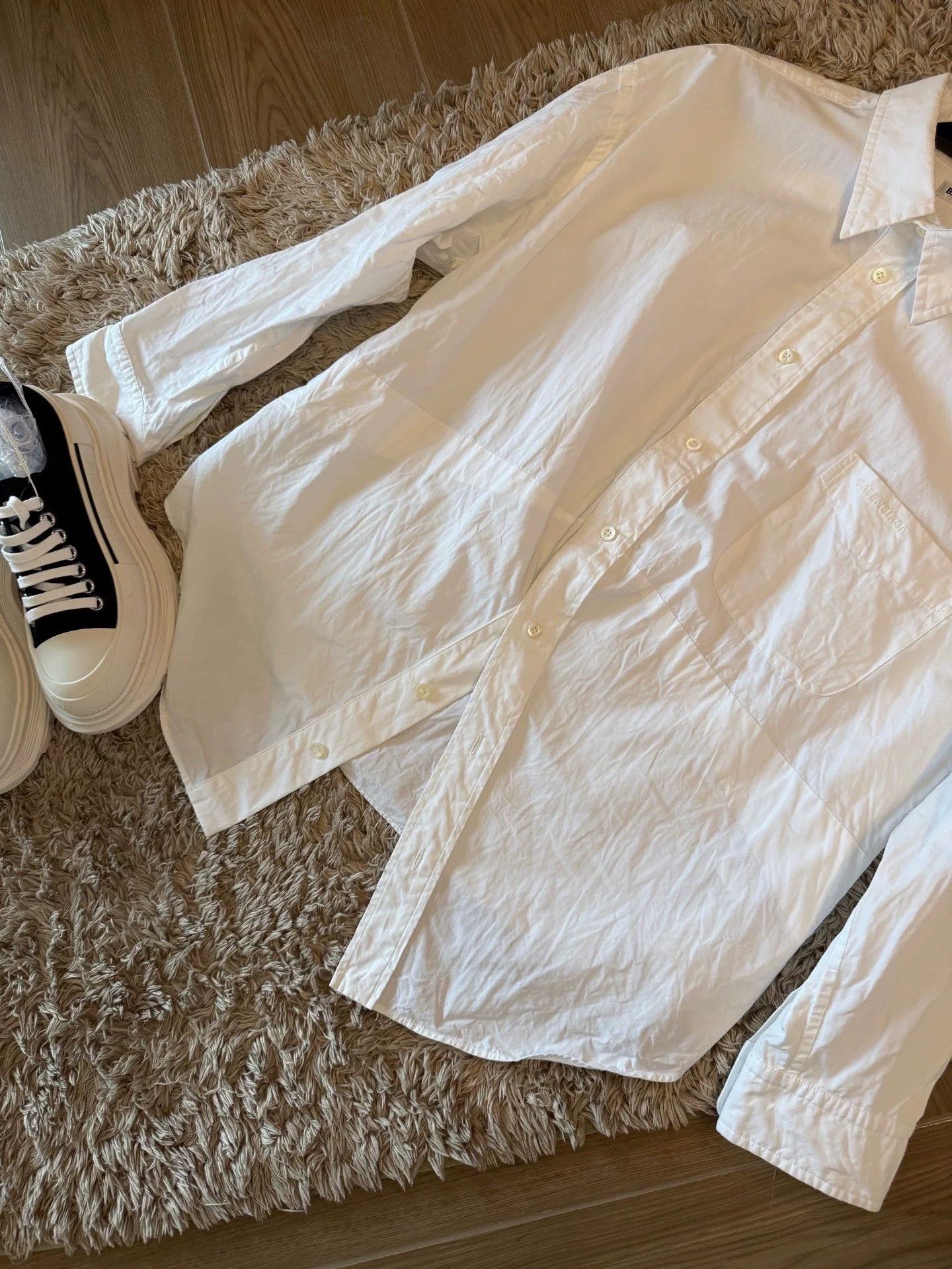 Balenciaga Balenciaga Oversized White Shirt Size M / US 6-8 / IT 42-44 - 2 Thumbnail