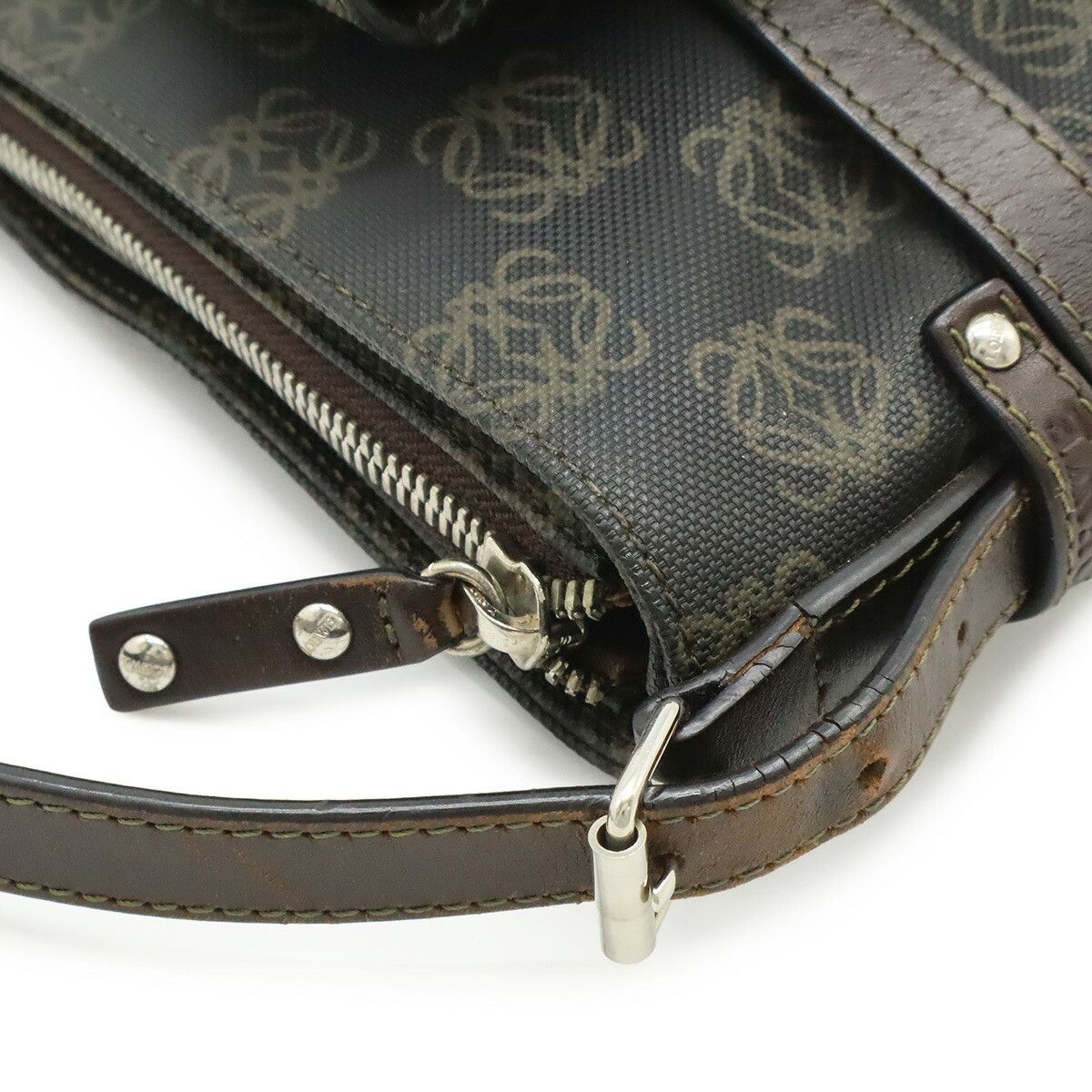 Loewe Loewe Loewe Anagram PVC Leather Shoulder Bag Leather Shoulder Bag DUTY FREE for USA Size ONE SIZE - 4 Thumbnail
