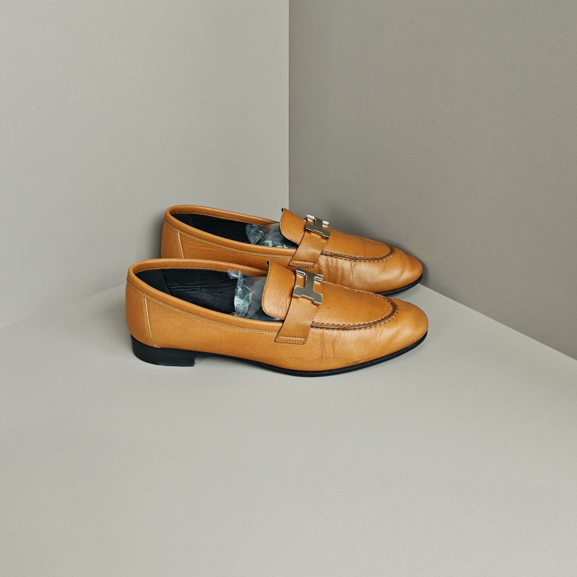 Hermes Hermes Lowtop Sneakers us_7 Women Size US 7 / IT 37 - 4 Thumbnail