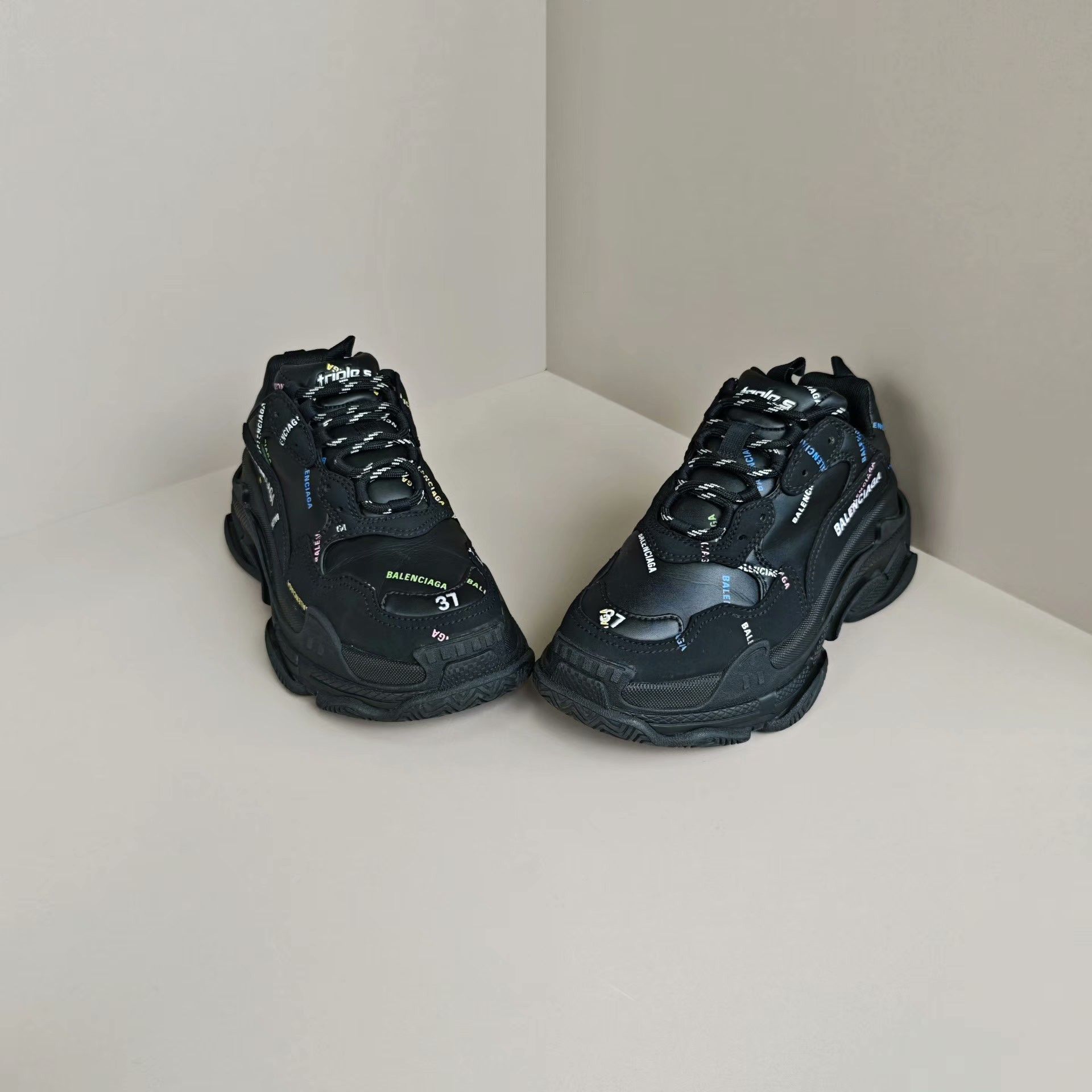 Balenciaga Balenciaga Lowtop Sneakers us_7 Women Size US 7 / IT 37 - 2 Thumbnail