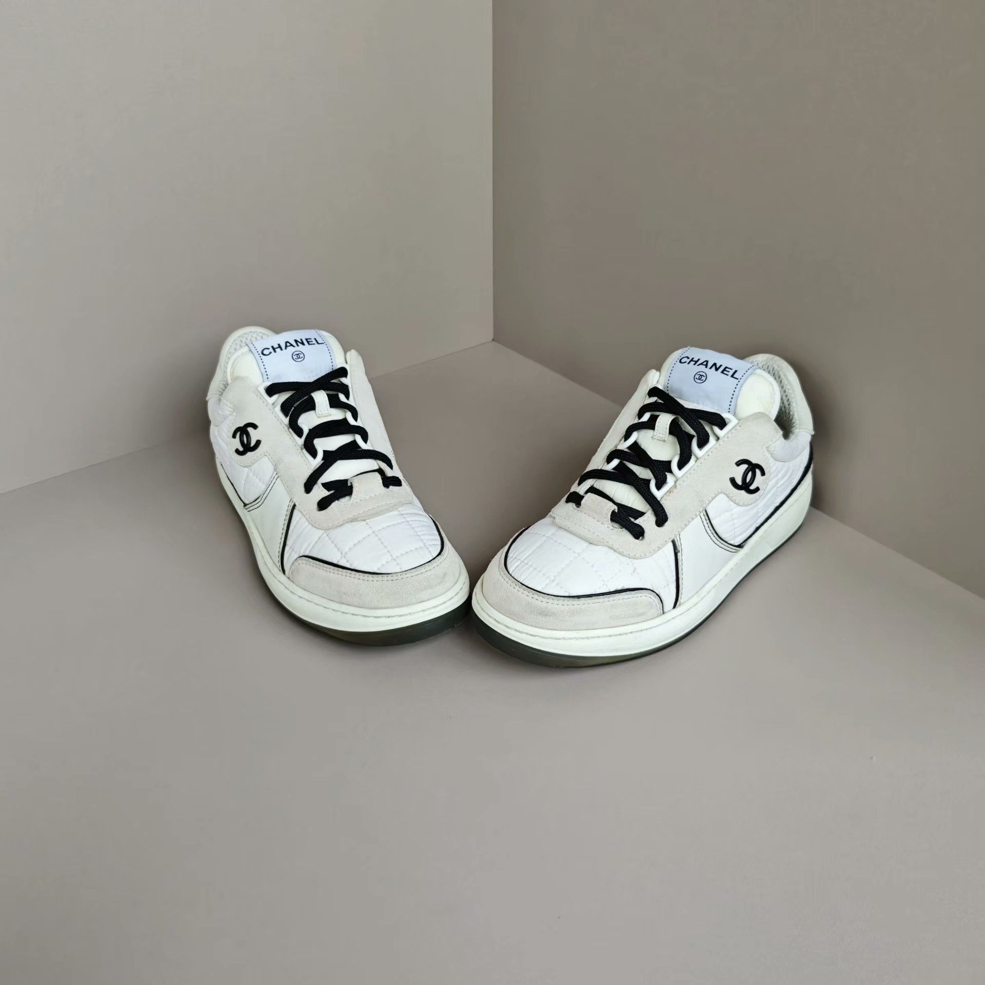 Chanel Chanel Black Lowtop Sneakers us_6 Women Size US 6 / IT 36 - 2 Thumbnail