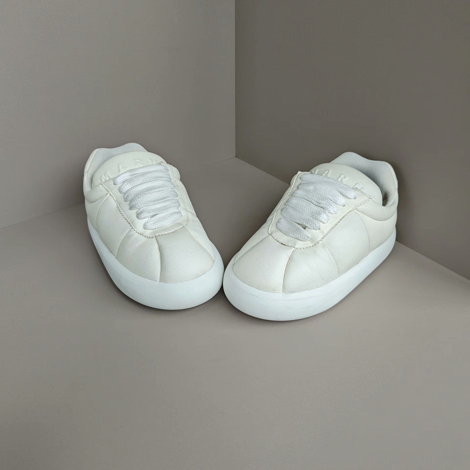Marni Marni Lowtop Sneakers us_9 Women Size US 9 / IT 39 - 2 Thumbnail