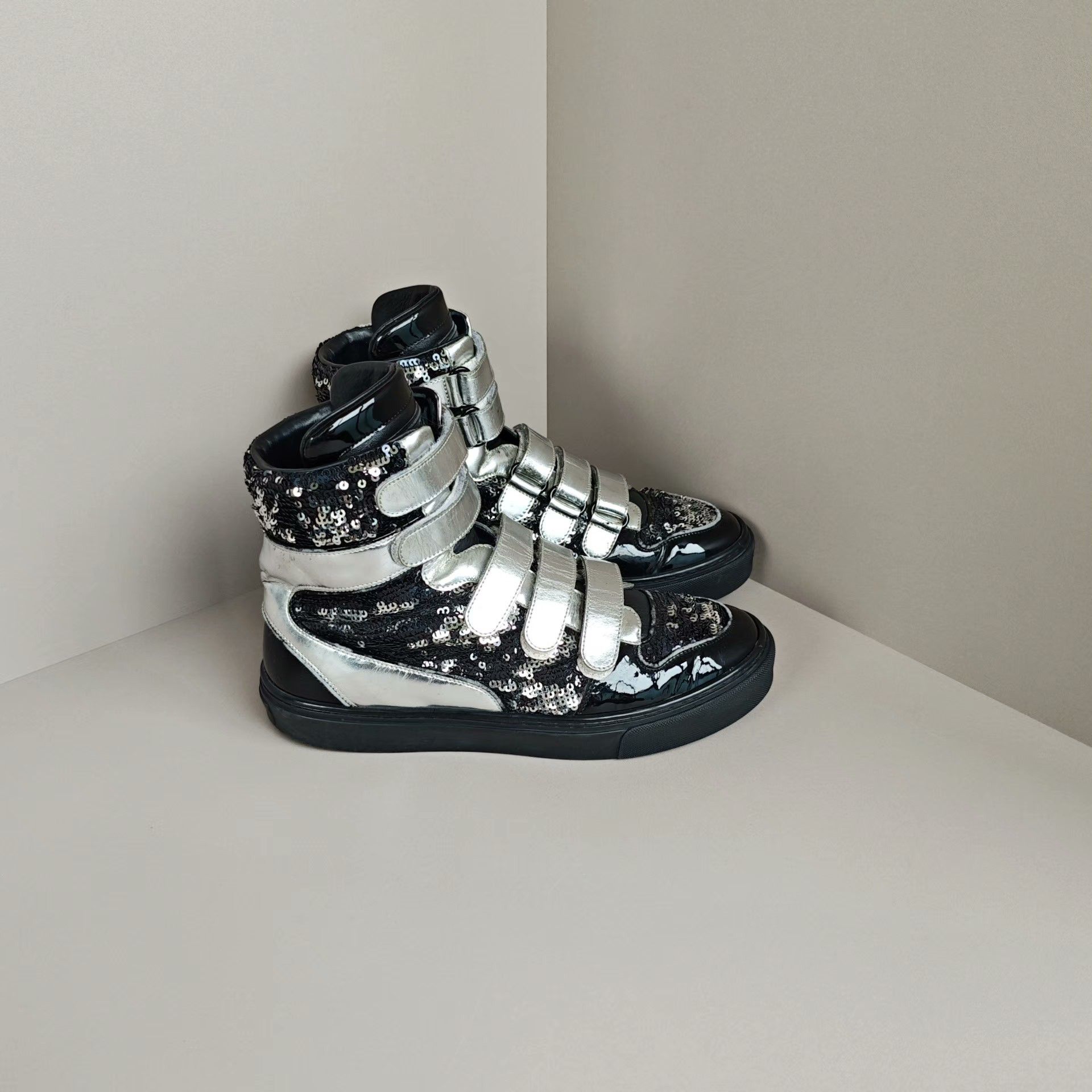 Louis Vuitton Louis Vuitton Lowtop Sneakers us_6 Women Size US 6 / IT 36 - 4 Thumbnail