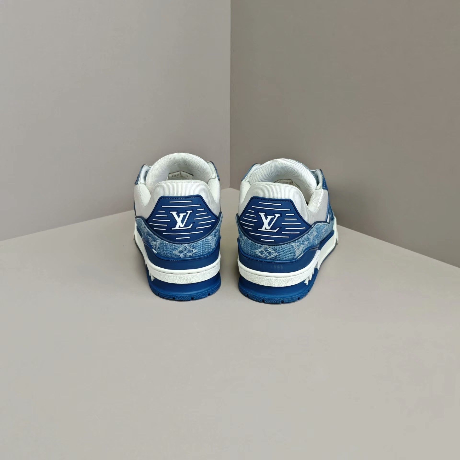 Louis Vuitton Louis Vuitton Training Denim Blue Lowtop Sneakers 8 Men Size US 8 / EU 41 - 3 Thumbnail