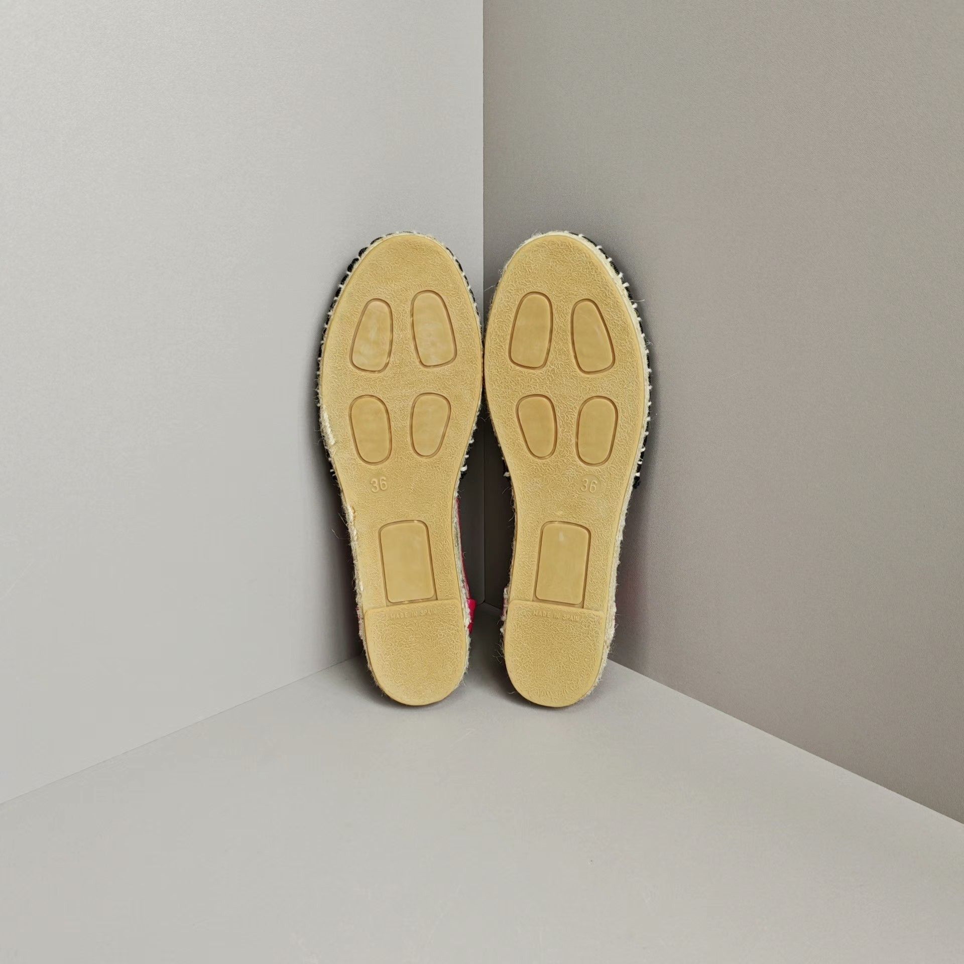 Dolce & Gabbana Dolce & Gabbana Sandals us_6 Women Size US 6 / IT 36 - 5 Thumbnail