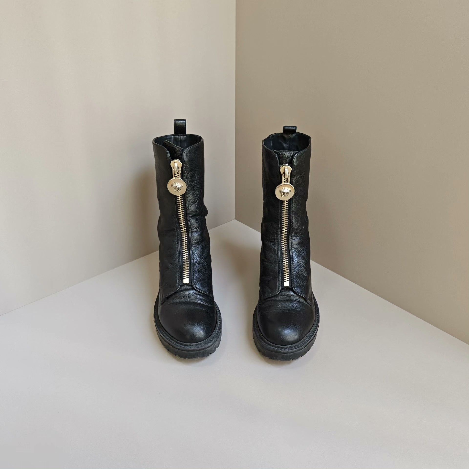 Versace Versace Boots us_5 Women Size US 5 / IT 35 - 2 Thumbnail