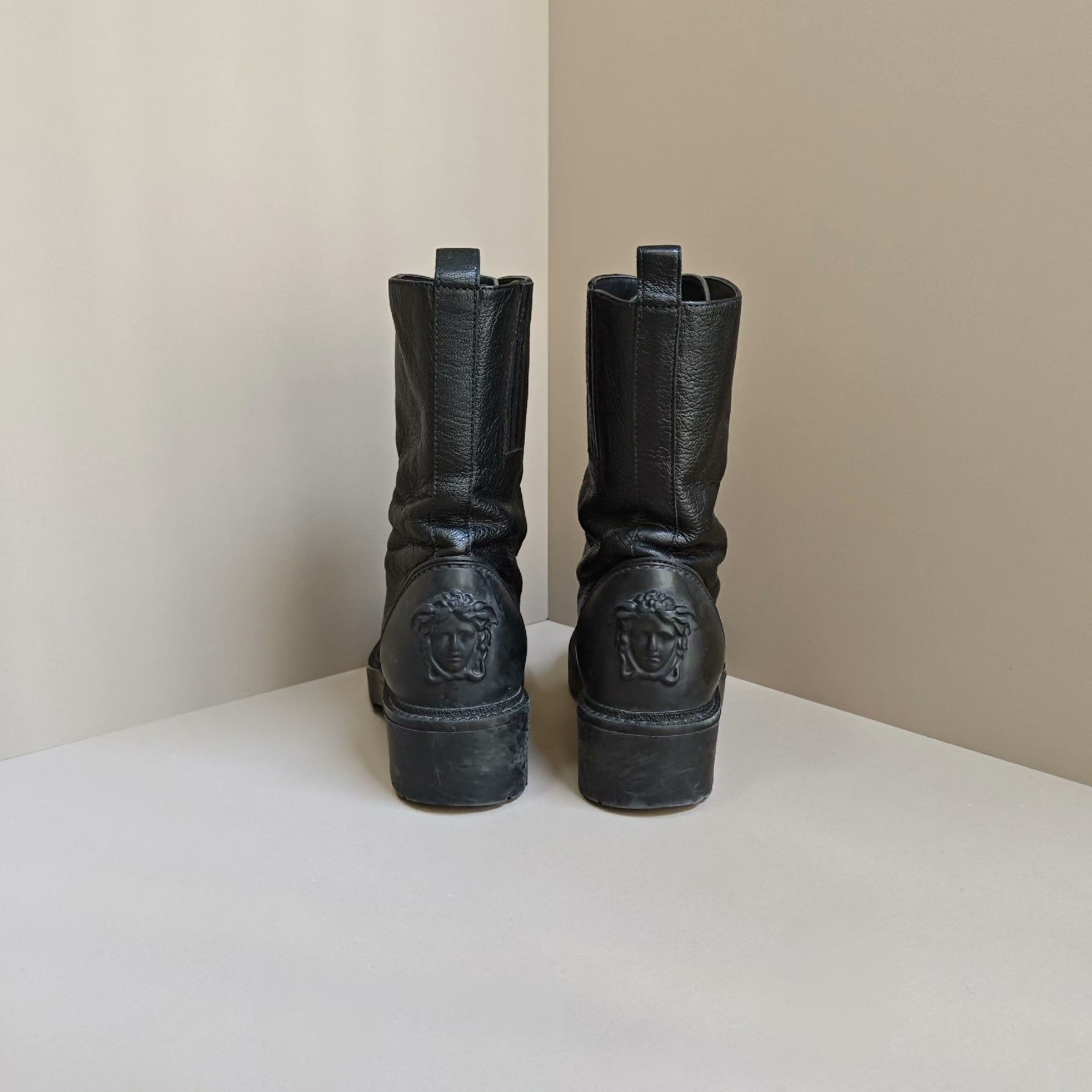 Versace Versace Boots us_5 Women Size US 5 / IT 35 - 3 Thumbnail